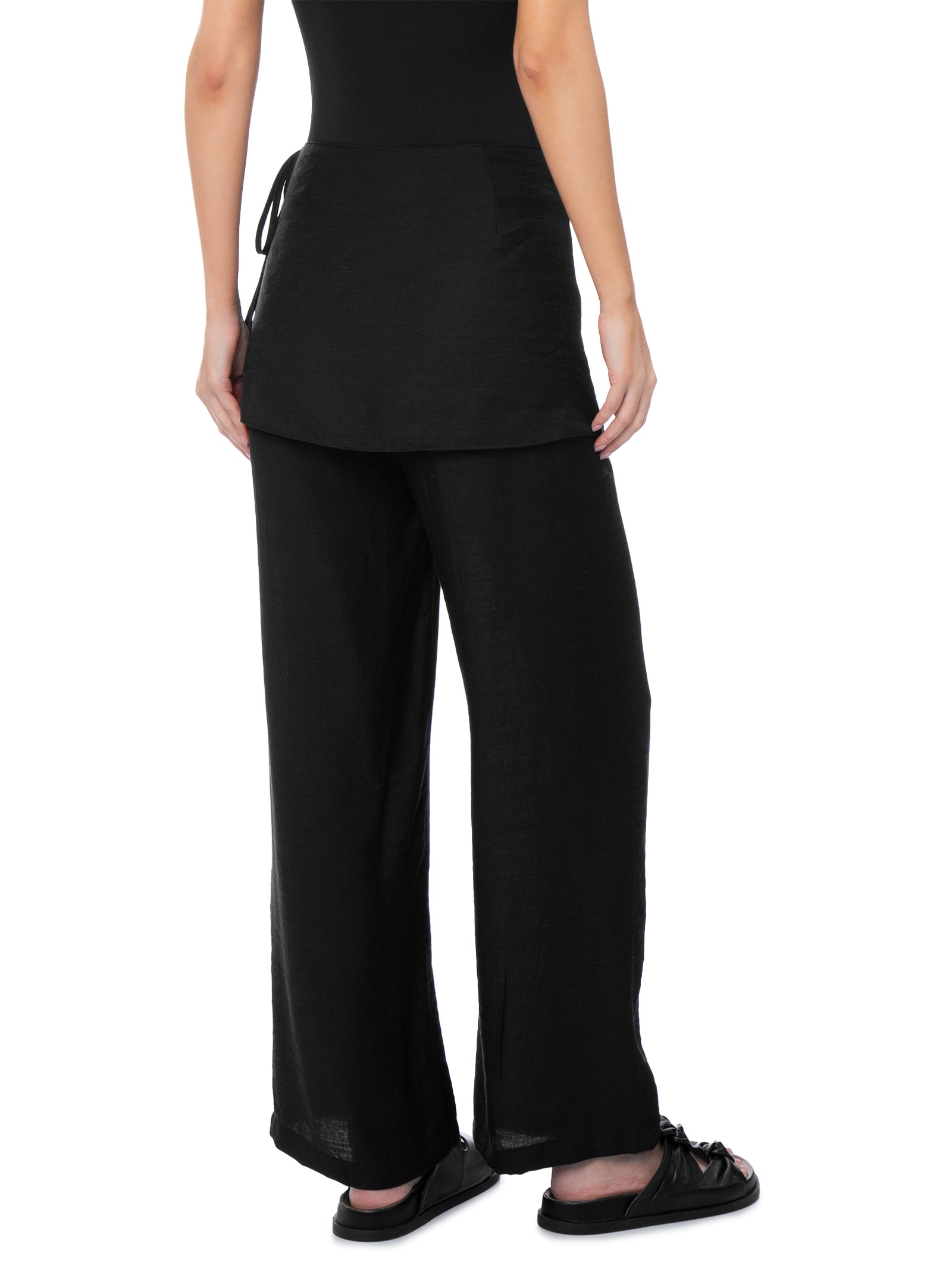 Calça Feminina Reta Sobreposição De Saia Preto Basiq