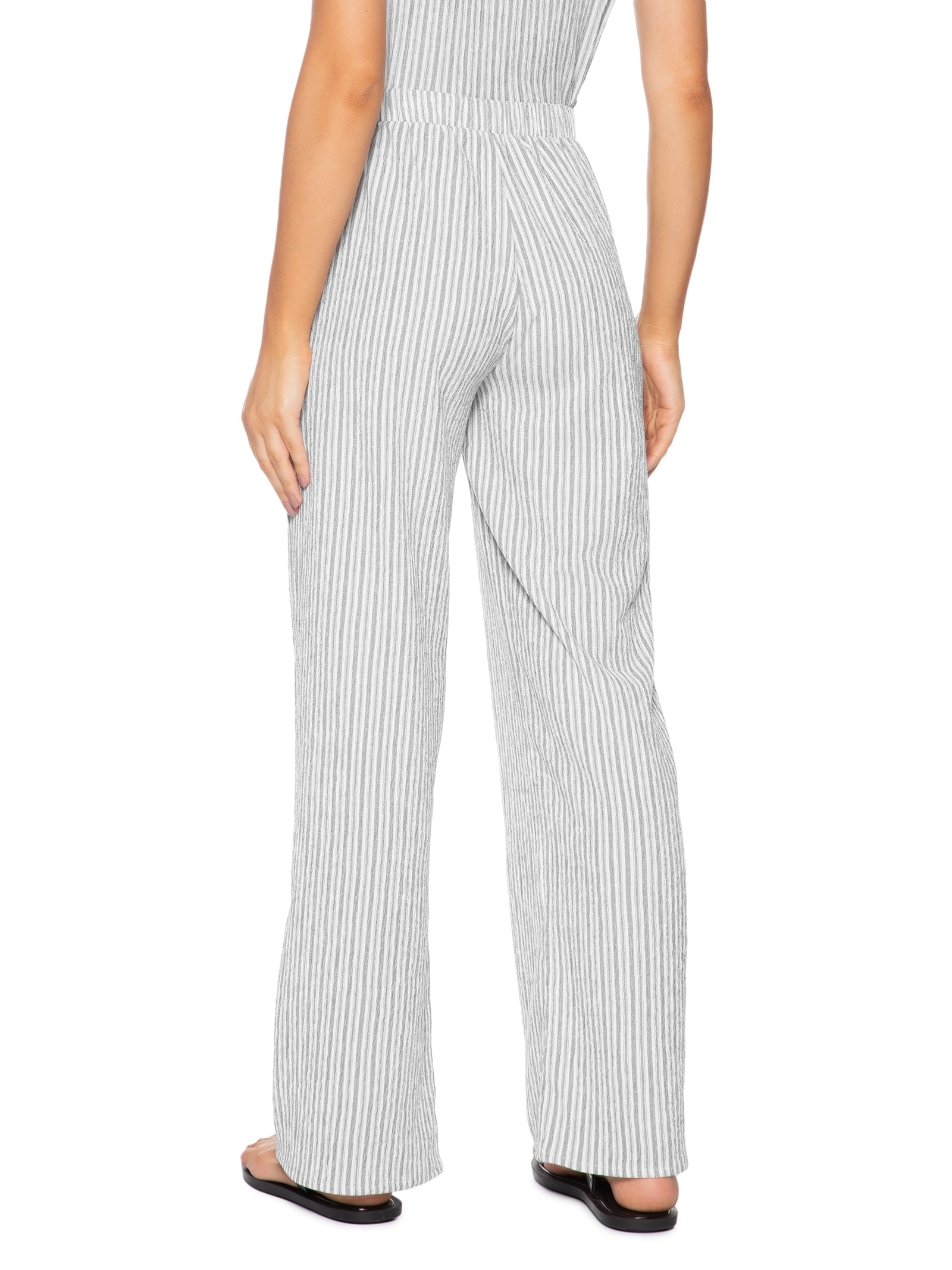 Calça Feminina Reta Texturizada Branco Basiq