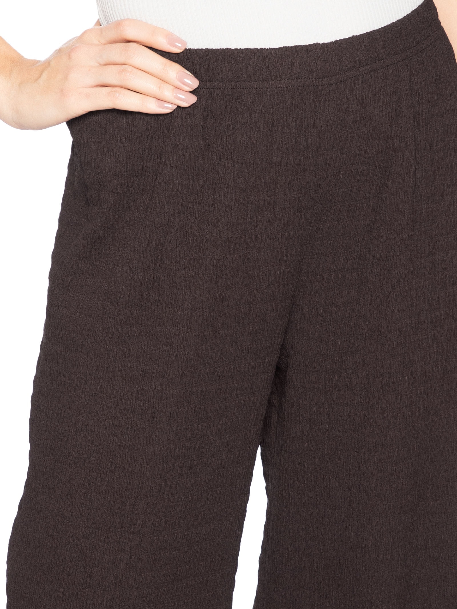 Calça Feminina Reta Texturizada Marrom Market 33