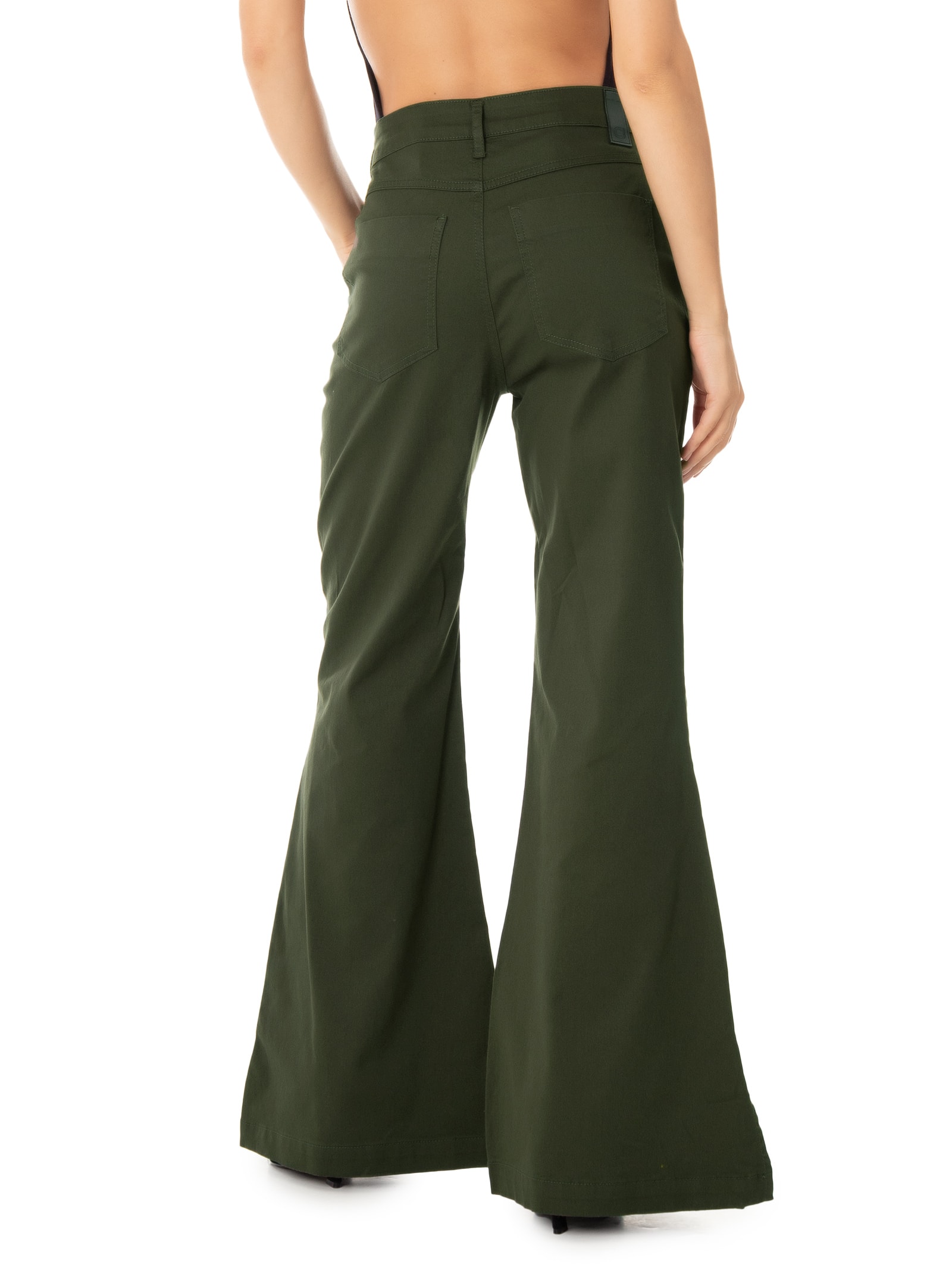 Calça Feminina Sarja Madrid Boot Cut Verde Colcci Jeans
