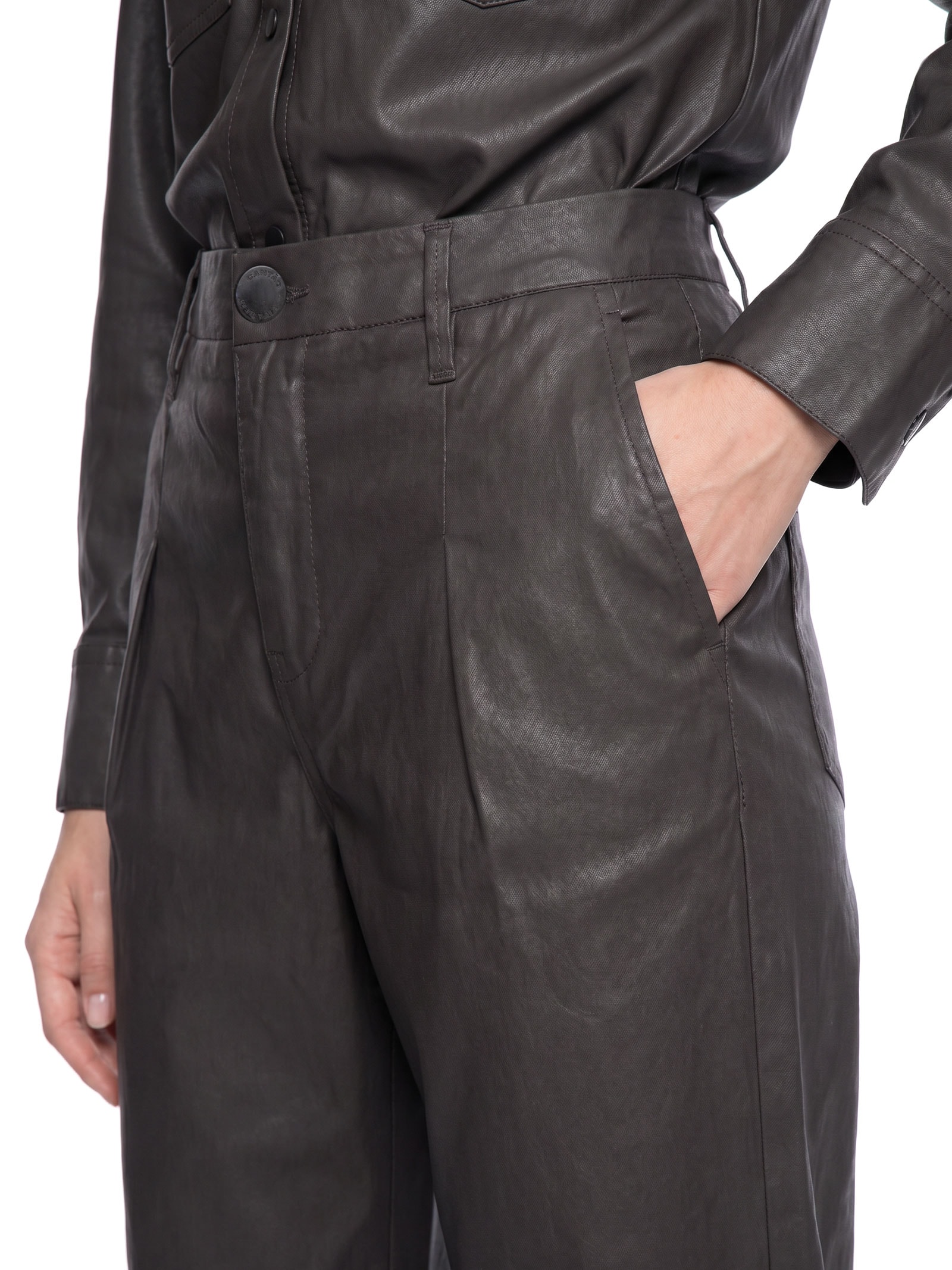 Calça Feminina Sarja Reta Resinada Marrom Cantão