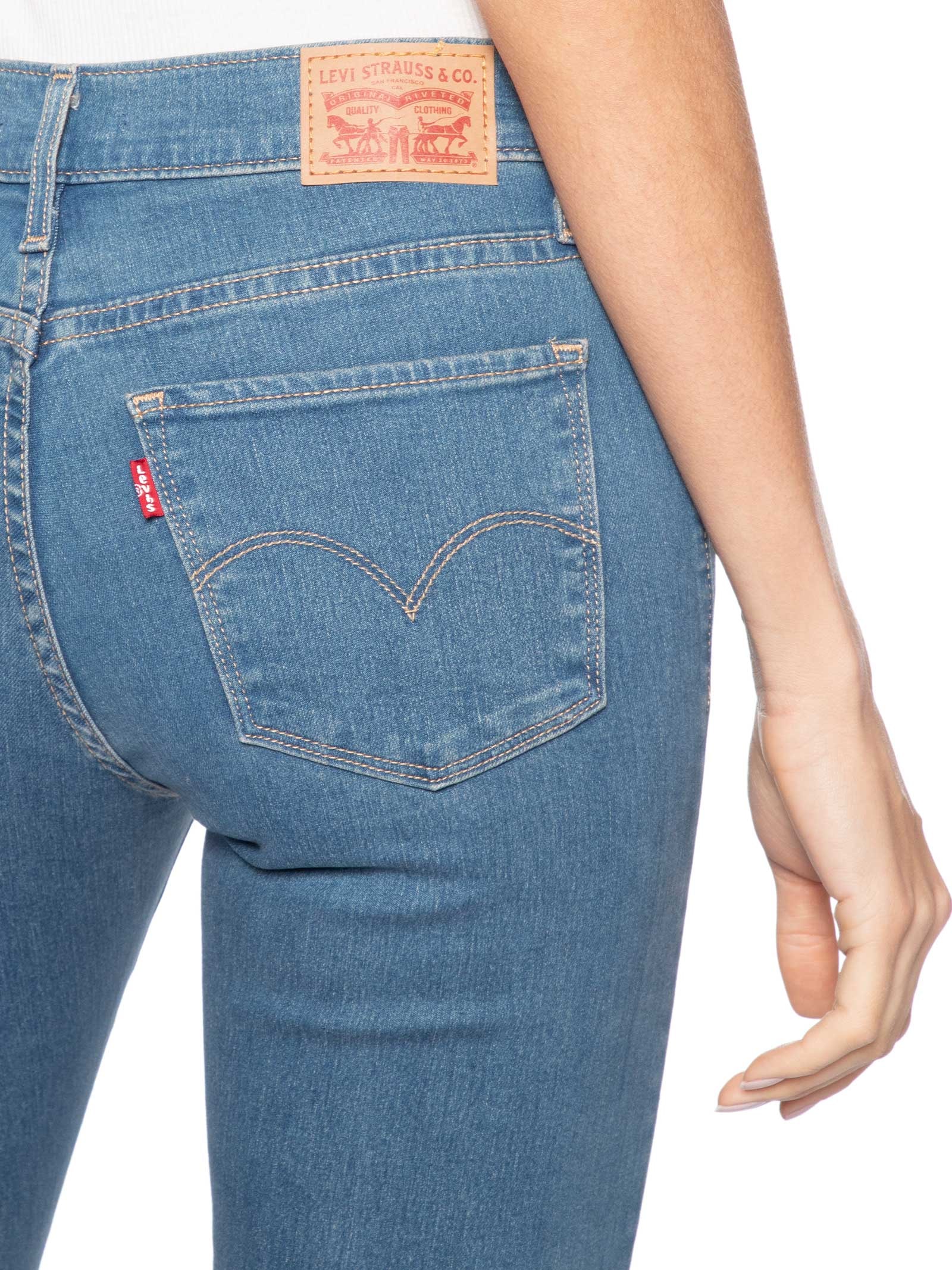 Calça Jeans Feminina 315 Shaping Boot Azul Levi's