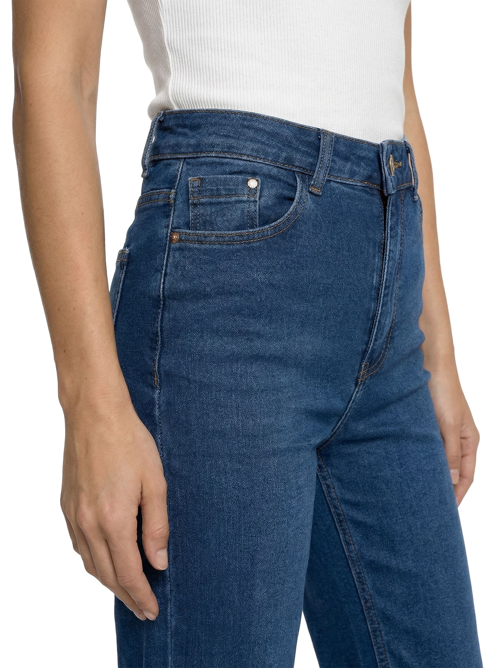 Calça Jeans Feminina Com Elastano Azul Lez A Lez