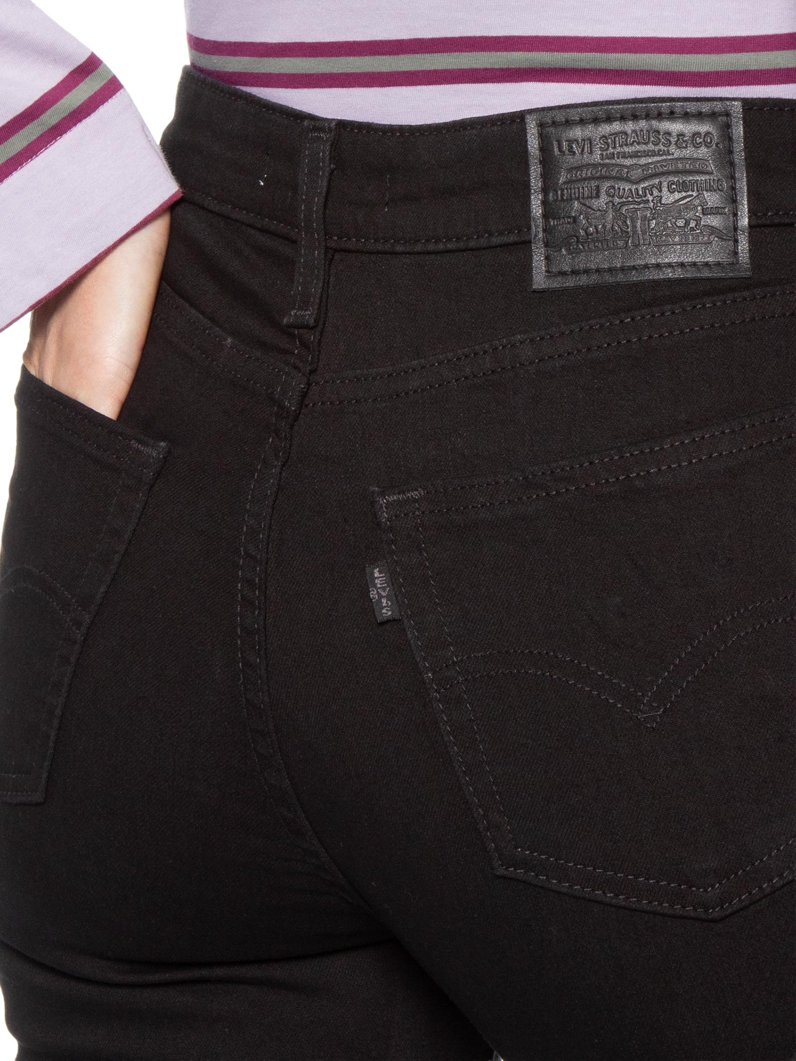 Calça Jeans Feminina Levi's® 725 High Rise Bootcut Preto Levi's