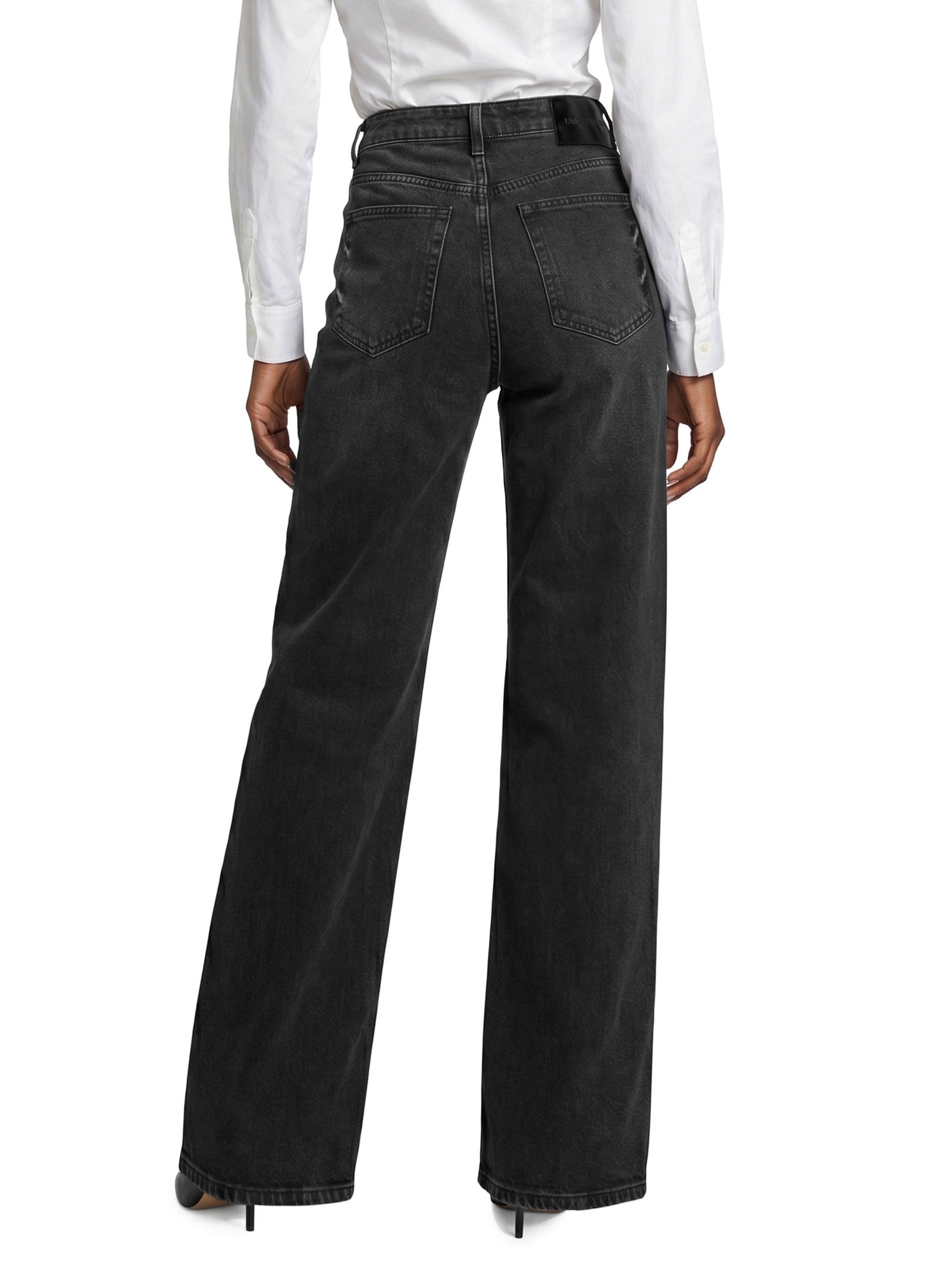 Calça Jeans Feminina Relaxed Cintura Média Preto Lança Perfume