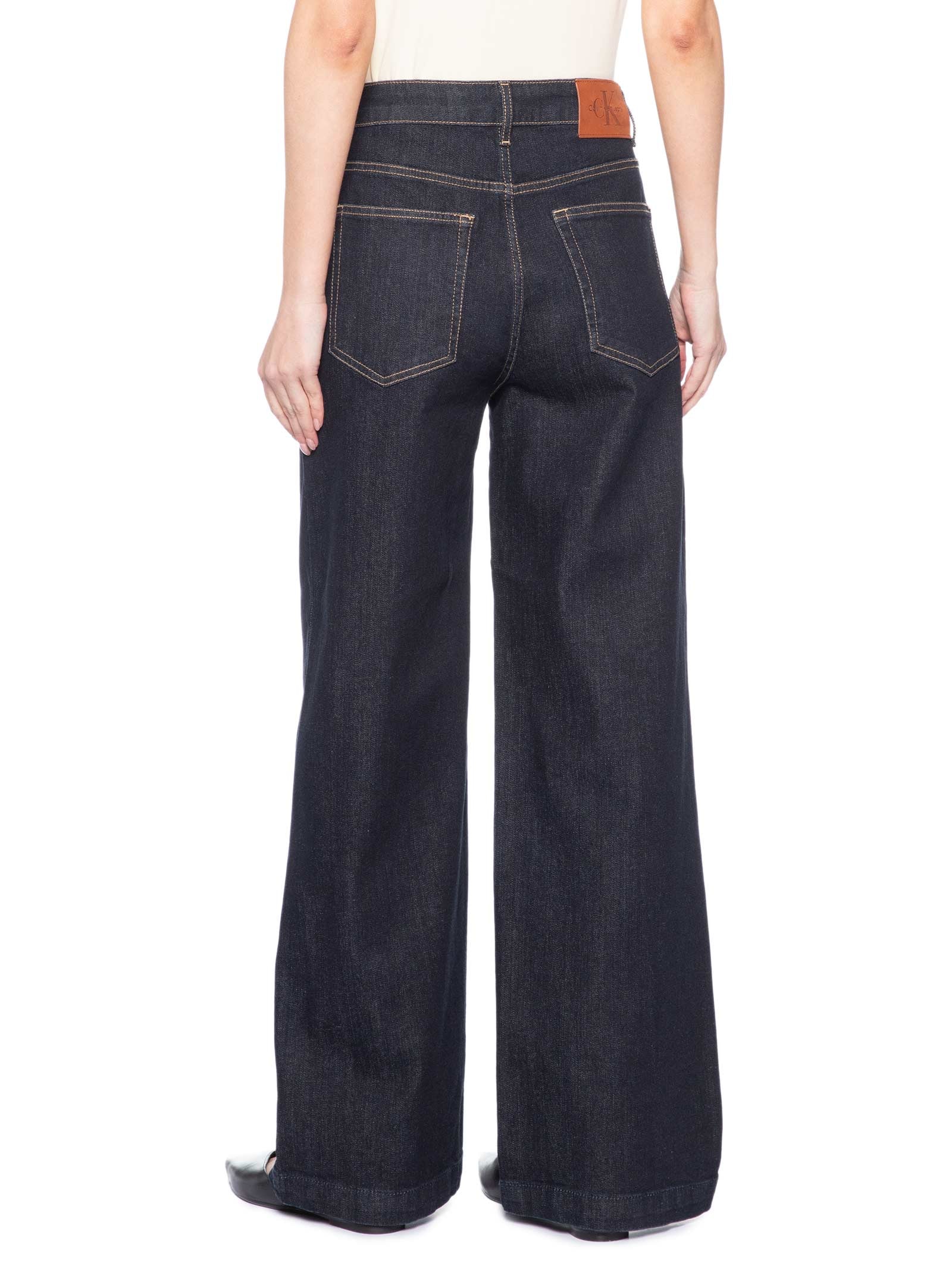 Calça Jeans Feminina Wide Leg Long com Pregas  – Azul Calvin Klein Jeans