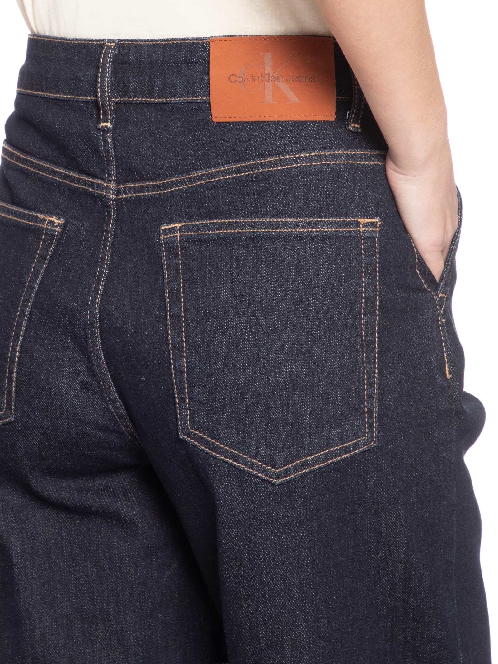 Calça Jeans Feminina Wide Leg Long com Pregas  – Azul Calvin Klein Jeans