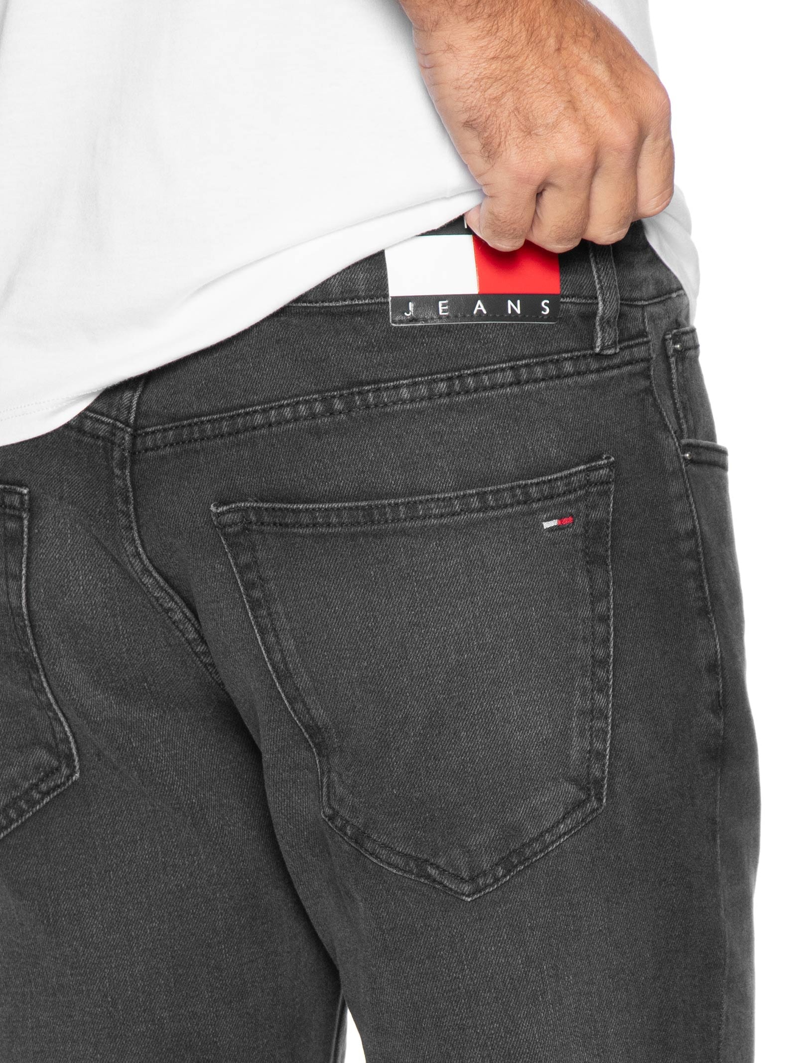 Calça Jeans Masculina Tapered Fit Austin Slim DI1286 – Preto Tommy Jeans