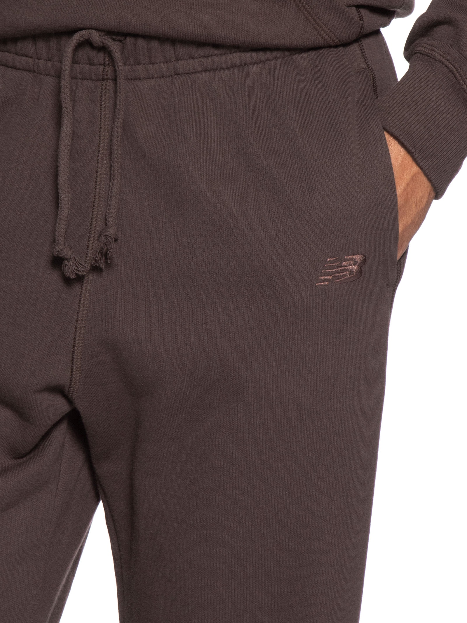 Calça Masculina Athletics Small Logo Marrom New Balance