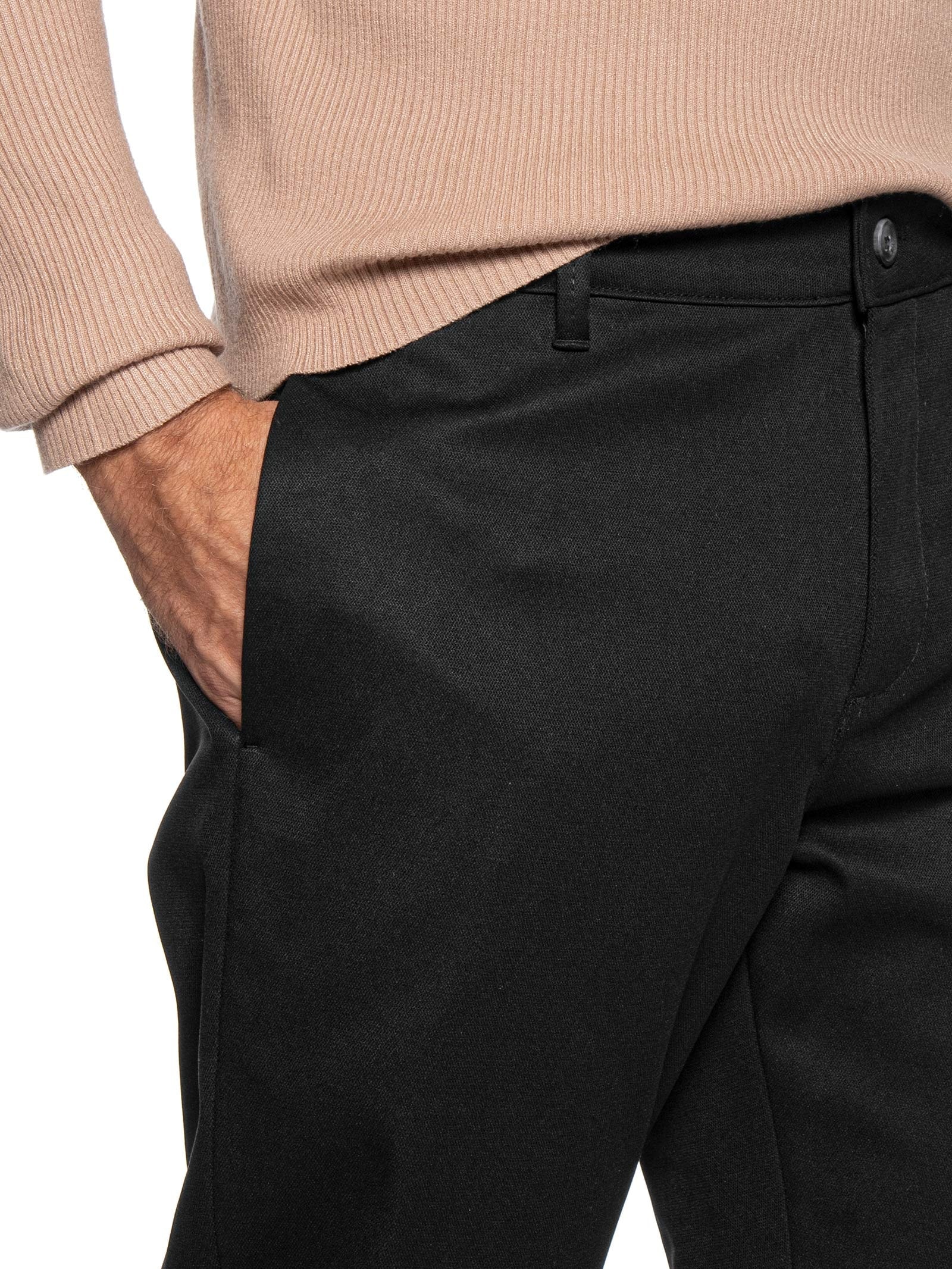 Calça Masculina Em Chino Reta Preto '2 Essential