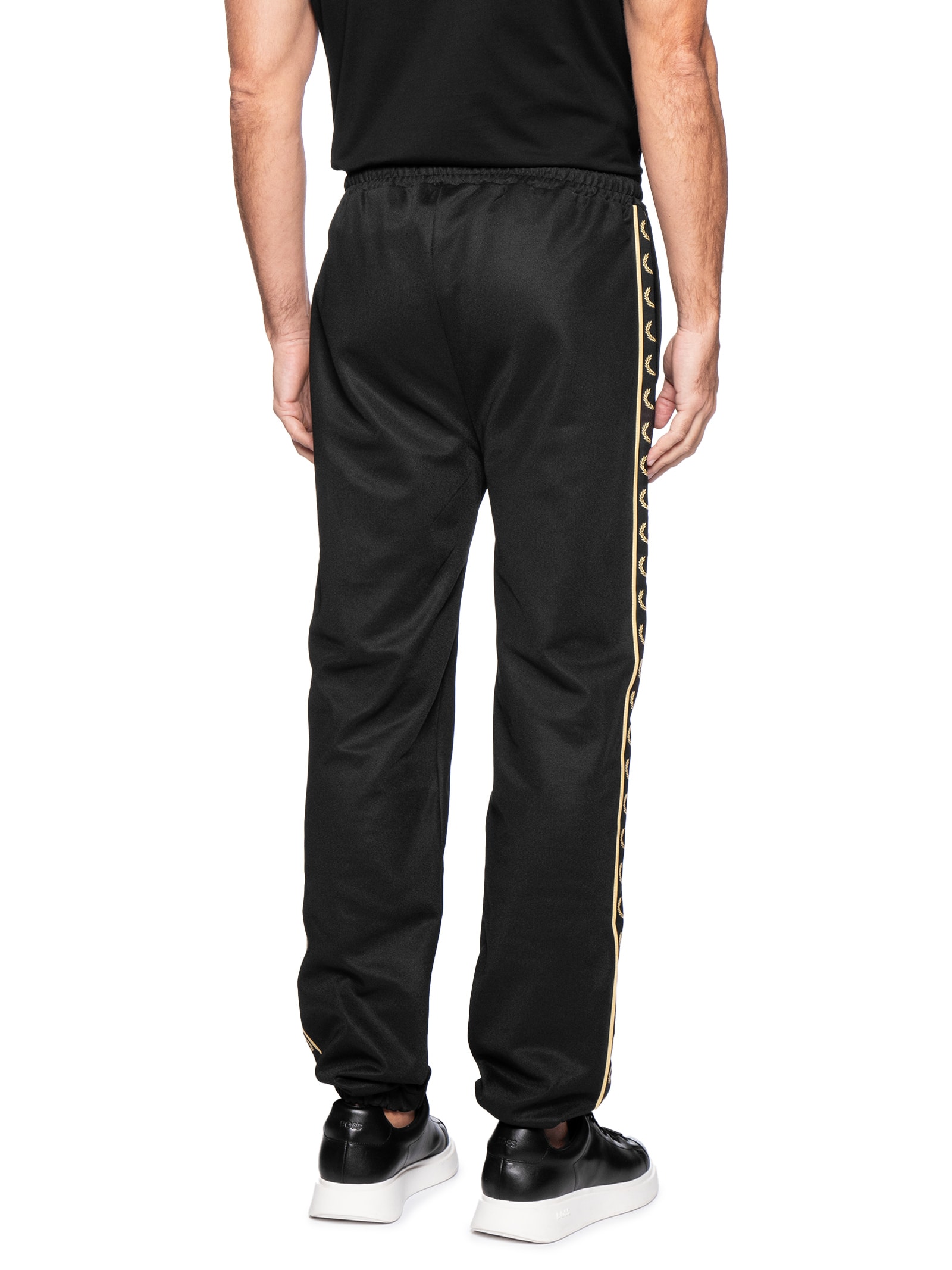 Calça Masculina Esportiva Jogger Detalhe Faixa Contrastante Preto Fred Perry