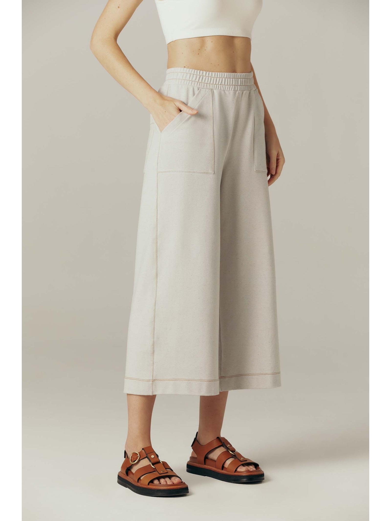 Calça Pantacourt Cinza Claro Paula Yogini
