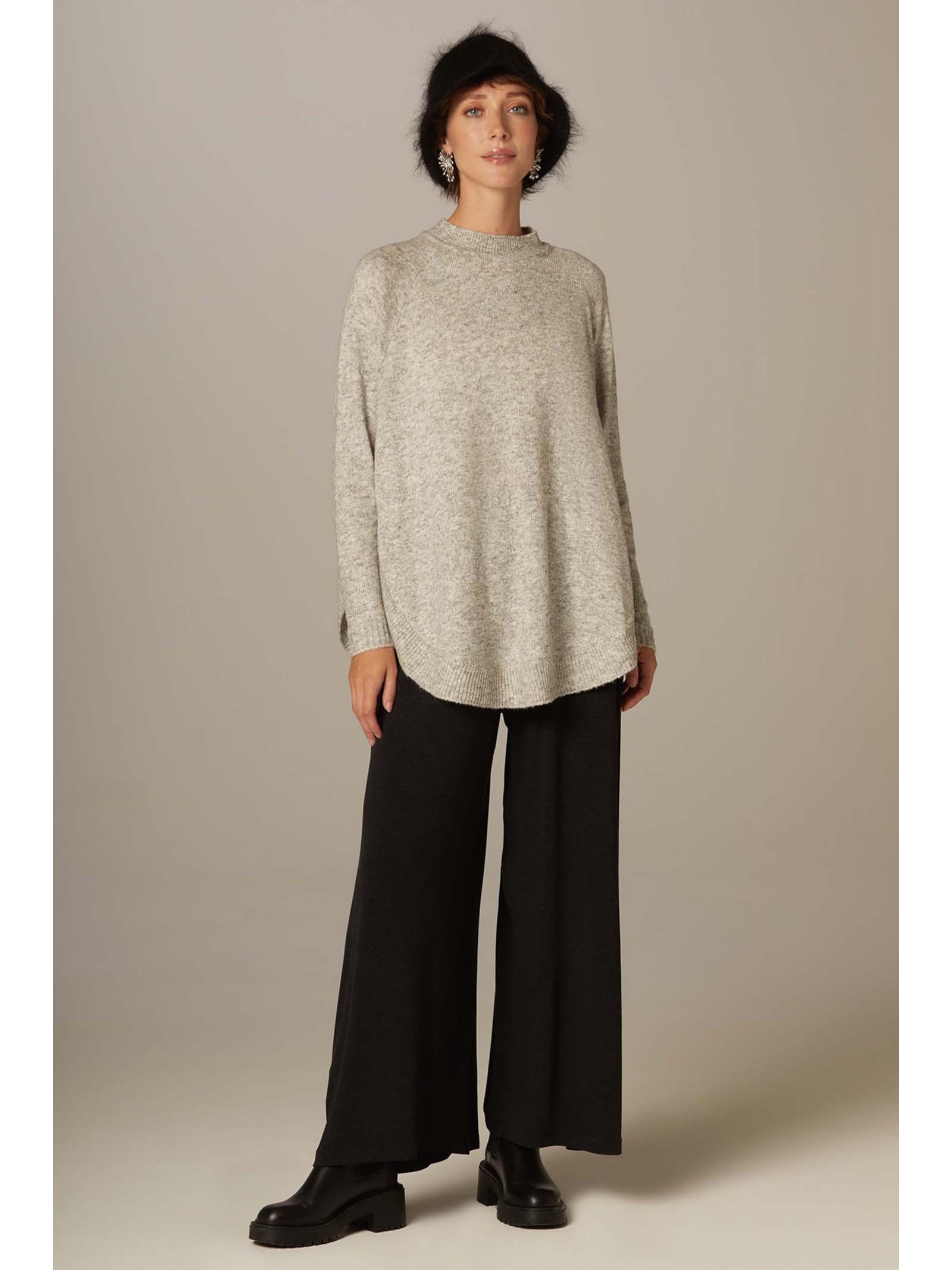 Calça Pantalona Preta Lã Isabel  Yogini