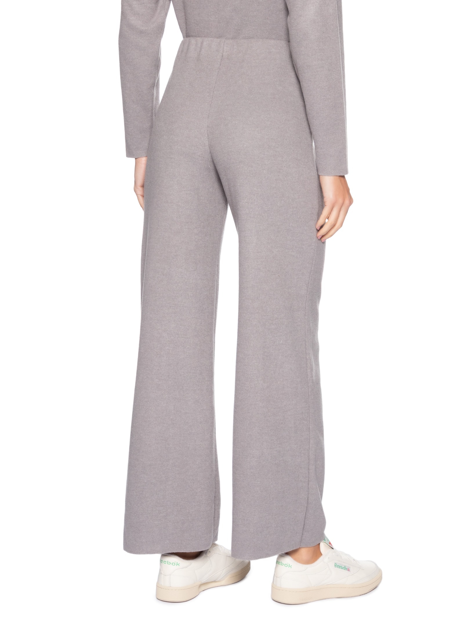 Calça Reta em Malha Tricot com Nervura Feminina Cinza Basiq