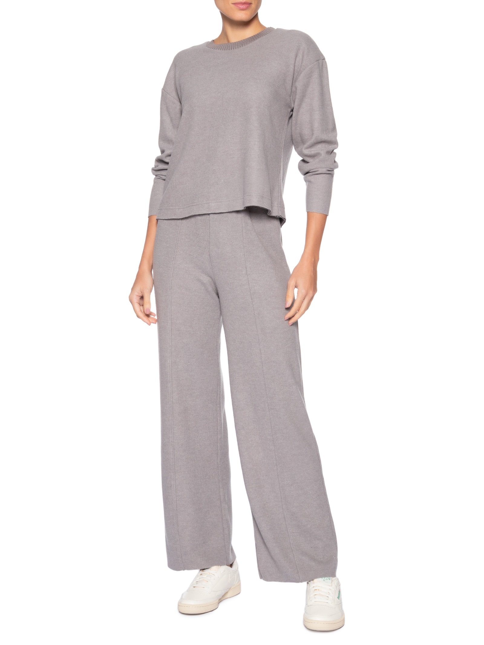 Calça Reta em Malha Tricot com Nervura Feminina – Cinza Basiq