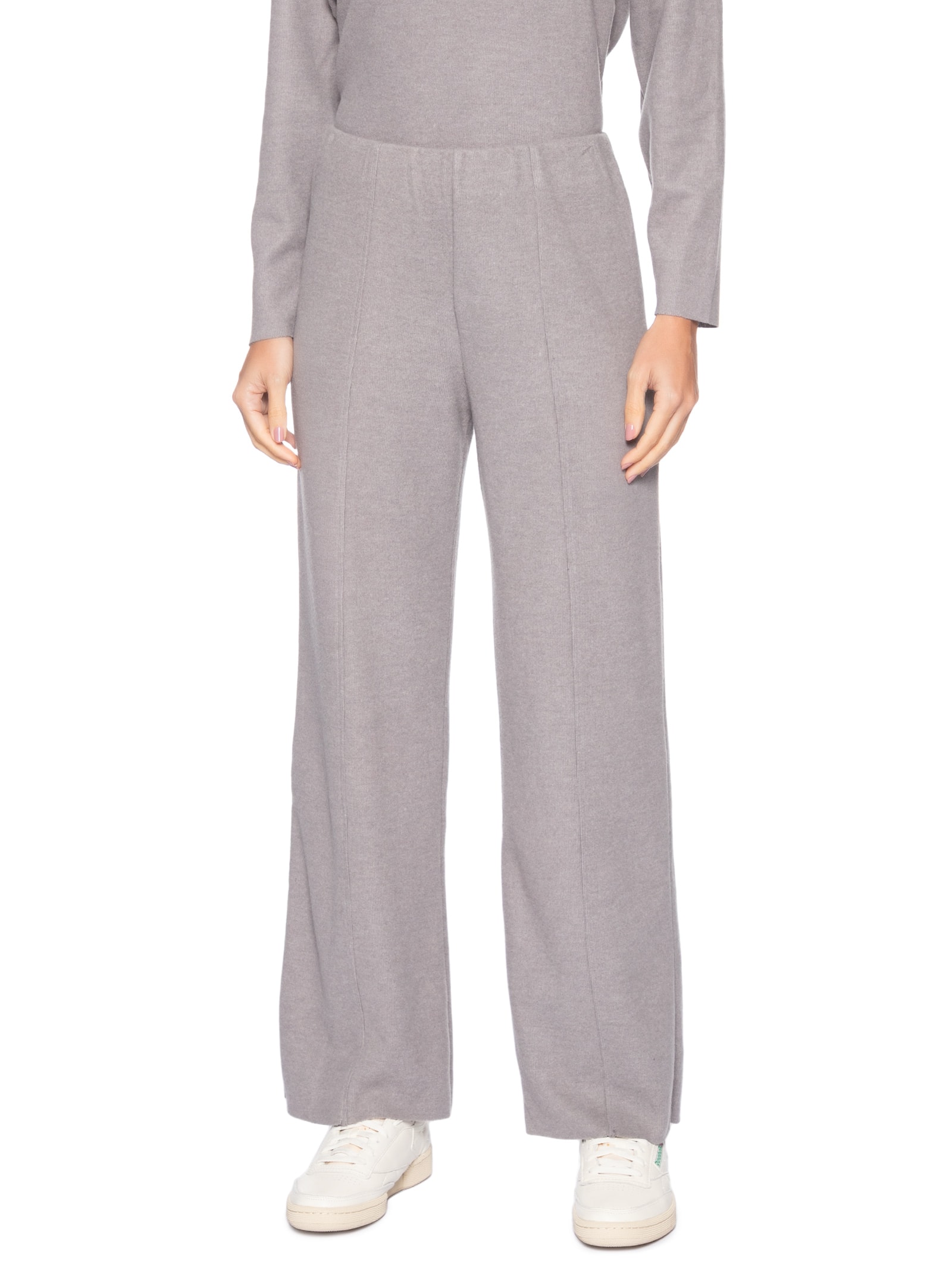 Calça Reta em Malha Tricot com Nervura Feminina – Cinza Basiq