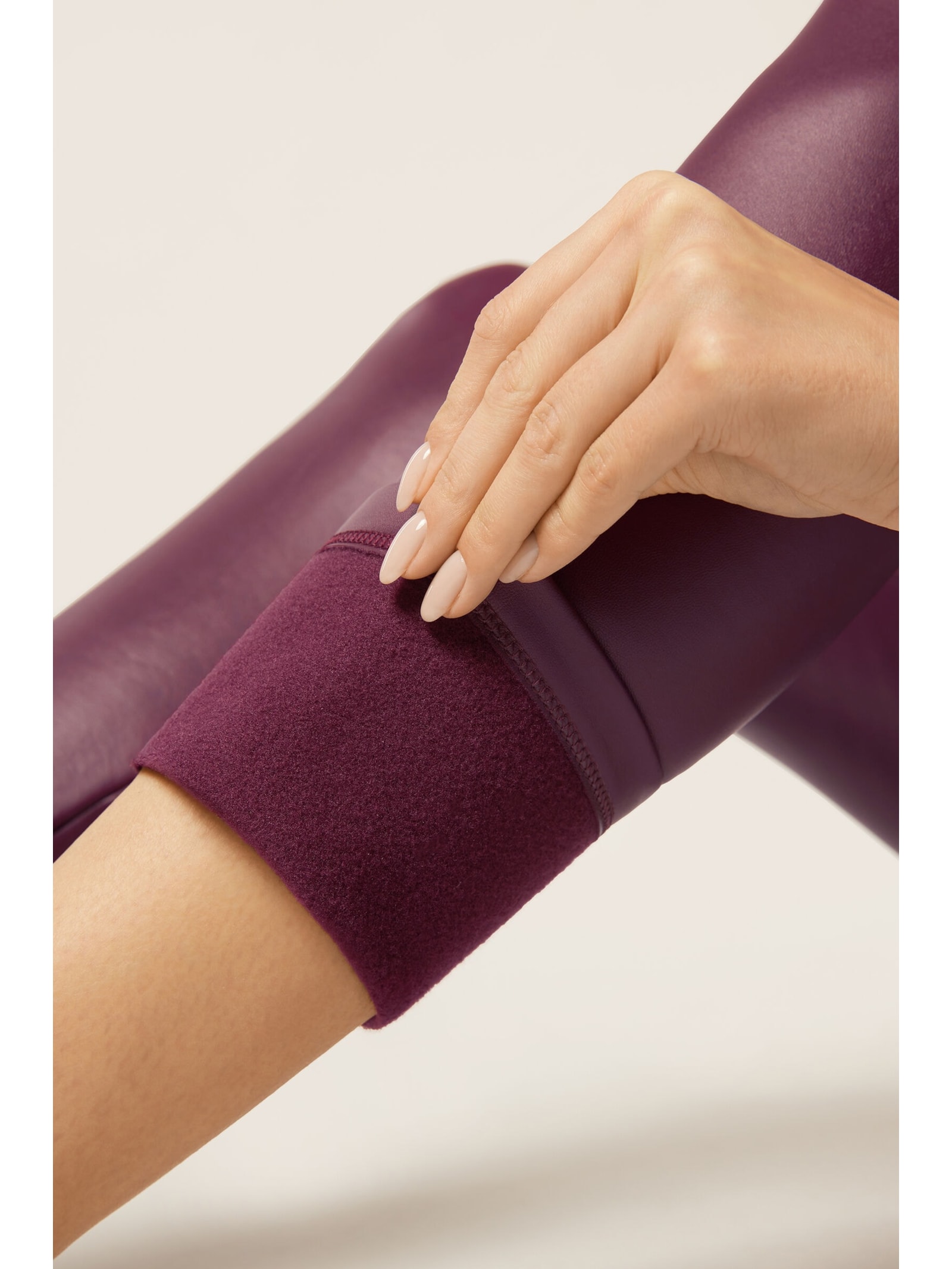 Calça Skinny Térmica Efeito Couro Bordô Calzedonia