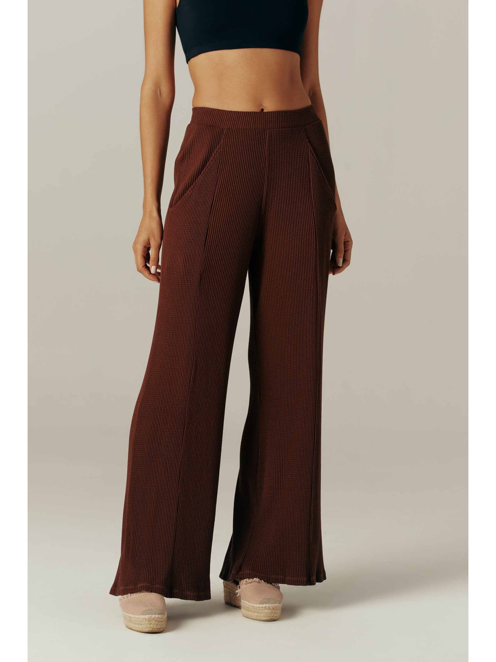 Calça Wide Leg Dye Marrom Melita Yogini