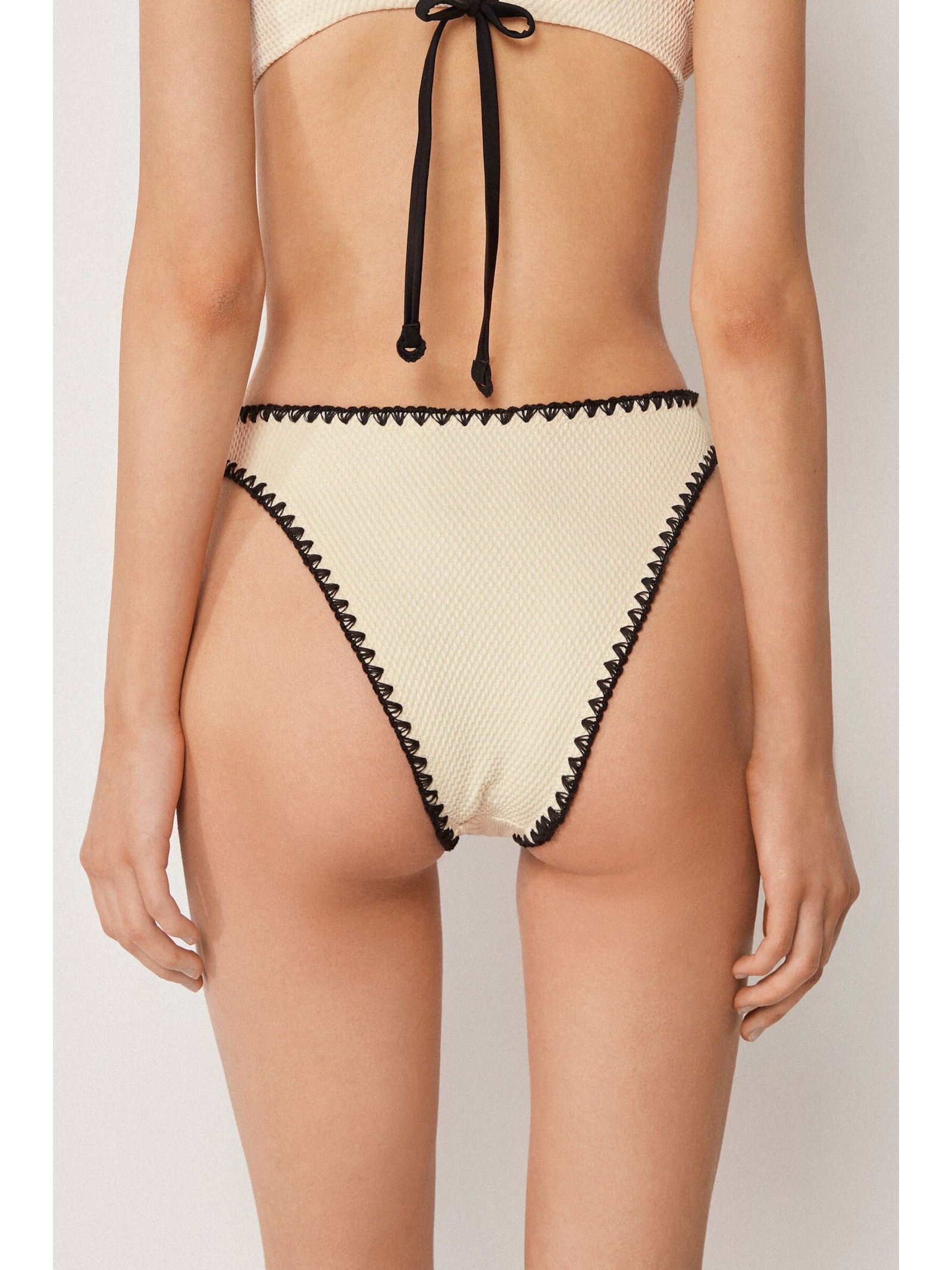 Calcinha Brasileira De Cintura Alta Bicolor Embroidery Off-White Calzedonia