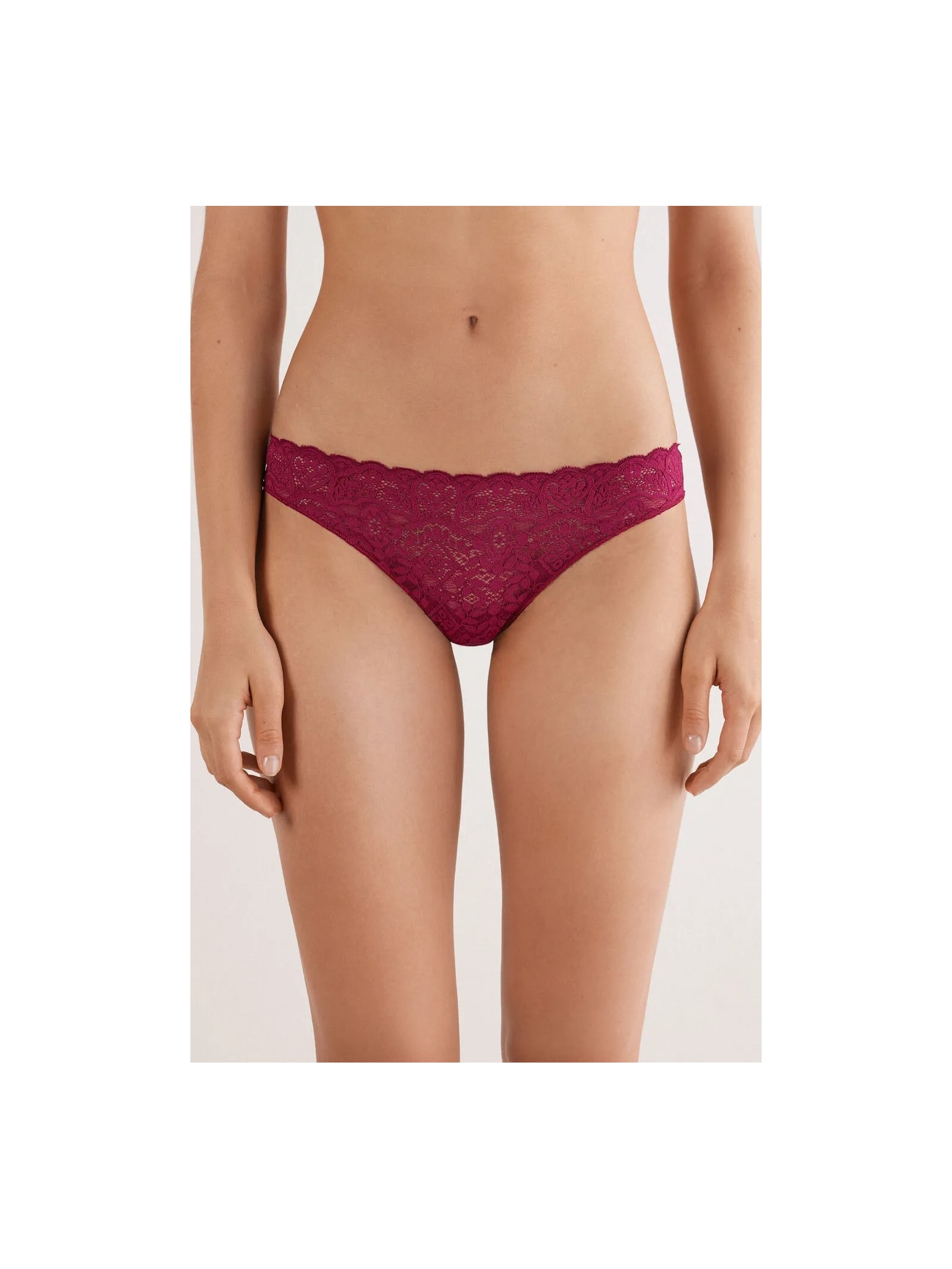 Calcinha Brasileira Em Renda e Microfibra Bordô Intimissimi