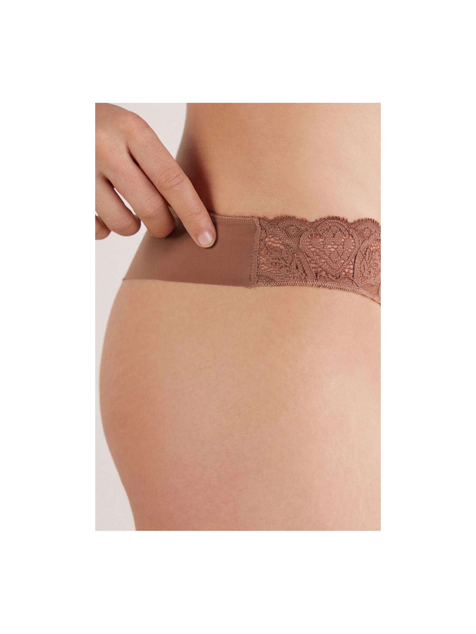 Calcinha Brasileira Em Renda e Microfibra Marrom Intimissimi