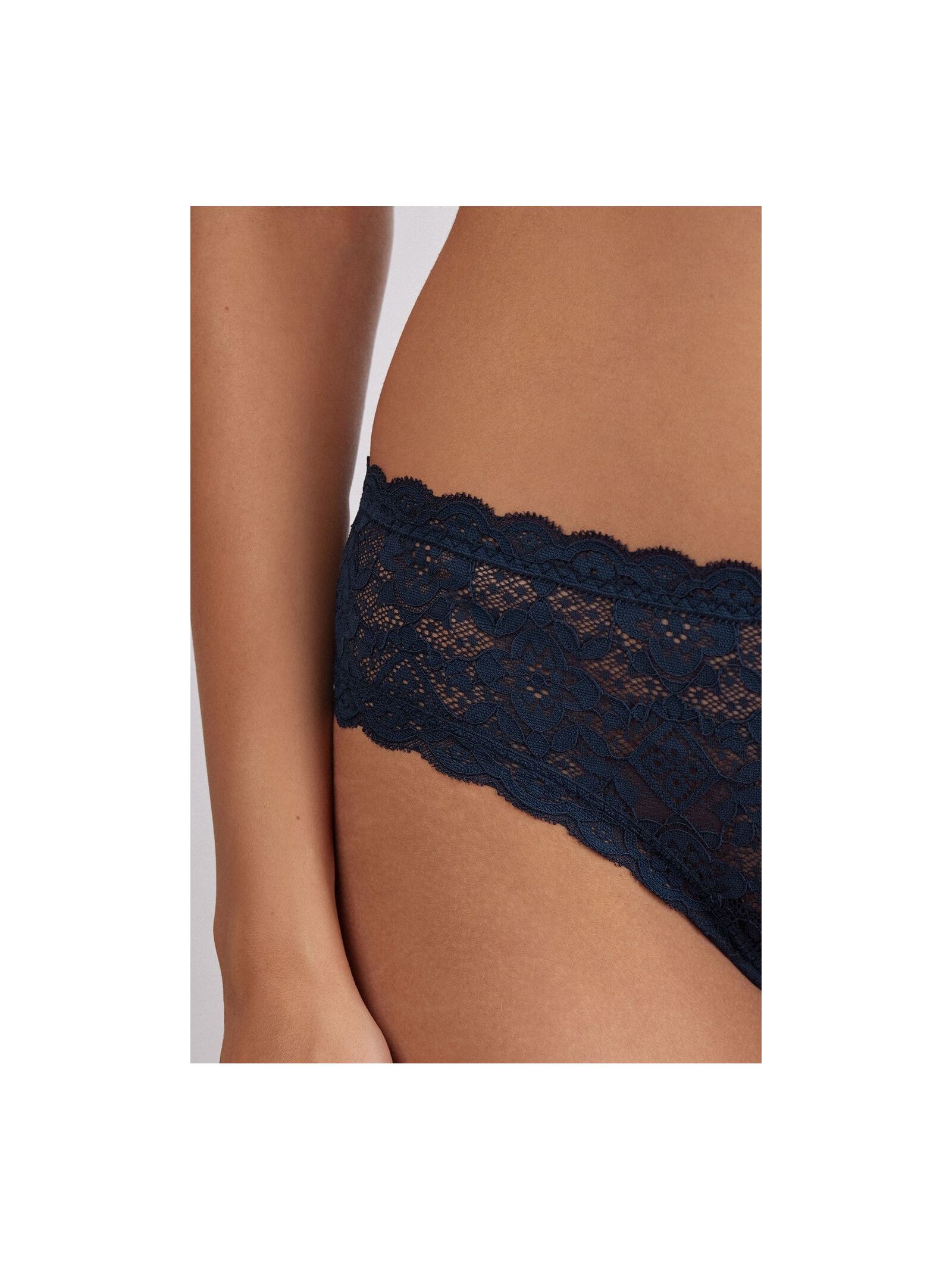 Calcinha Culotte Brasileira Em Renda Azul Intimissimi