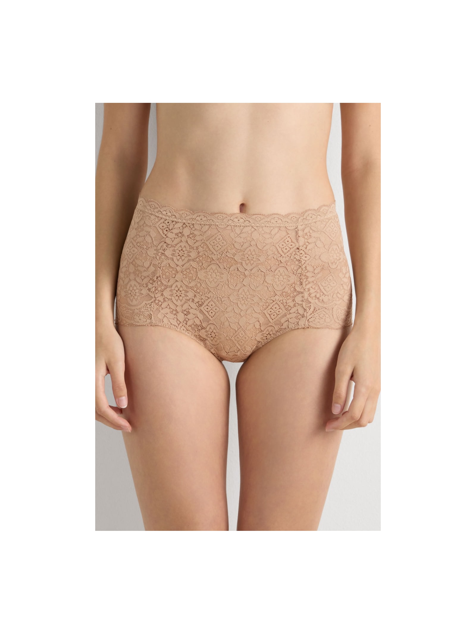 Calcinha Culotte De Cintura Alta Em Renda Bege Intimissimi