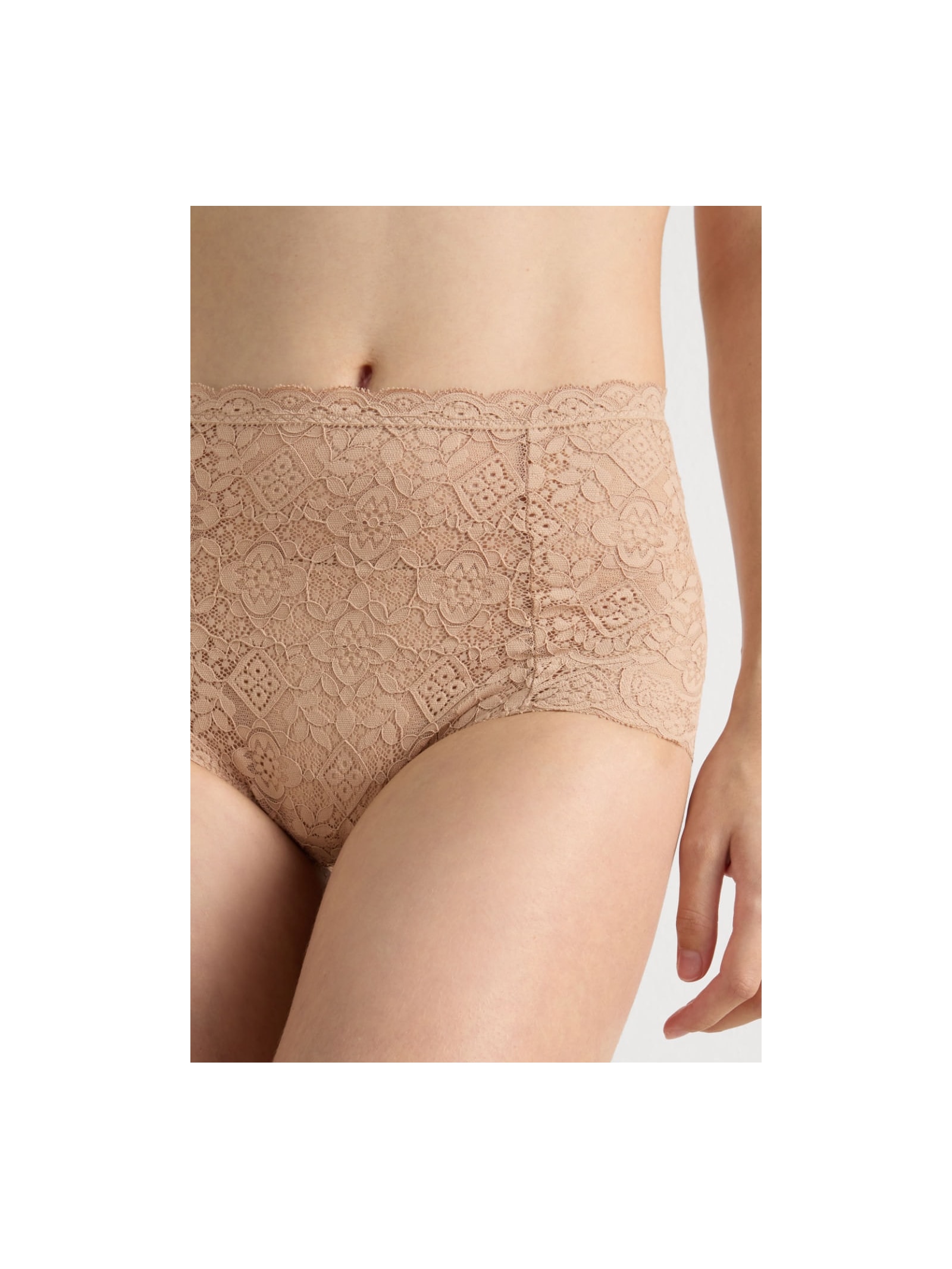 Calcinha Culotte De Cintura Alta Em Renda Bege Intimissimi