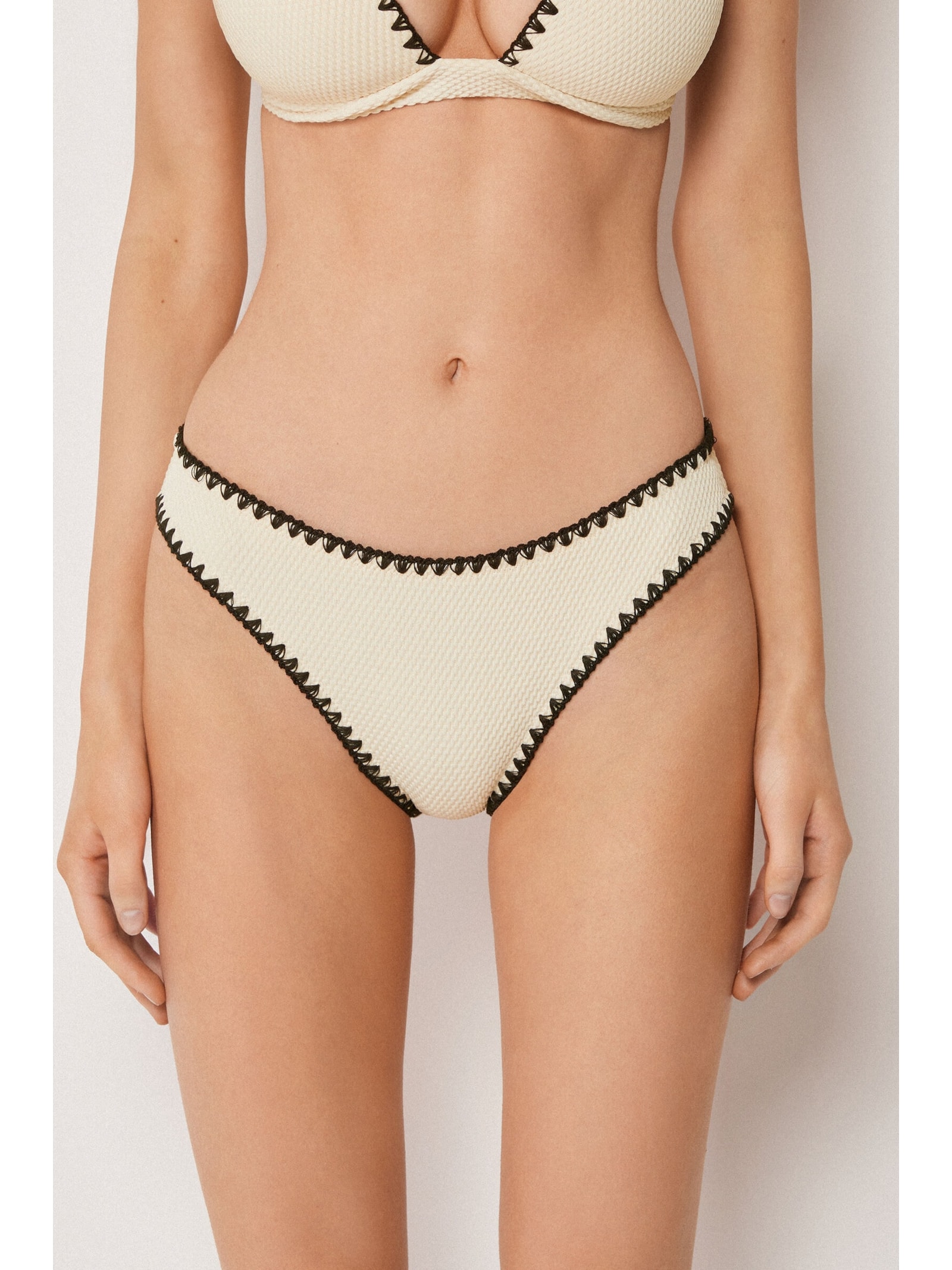 Calcinha De Biquíni Bicolor Embroidery Off-White Calzedonia