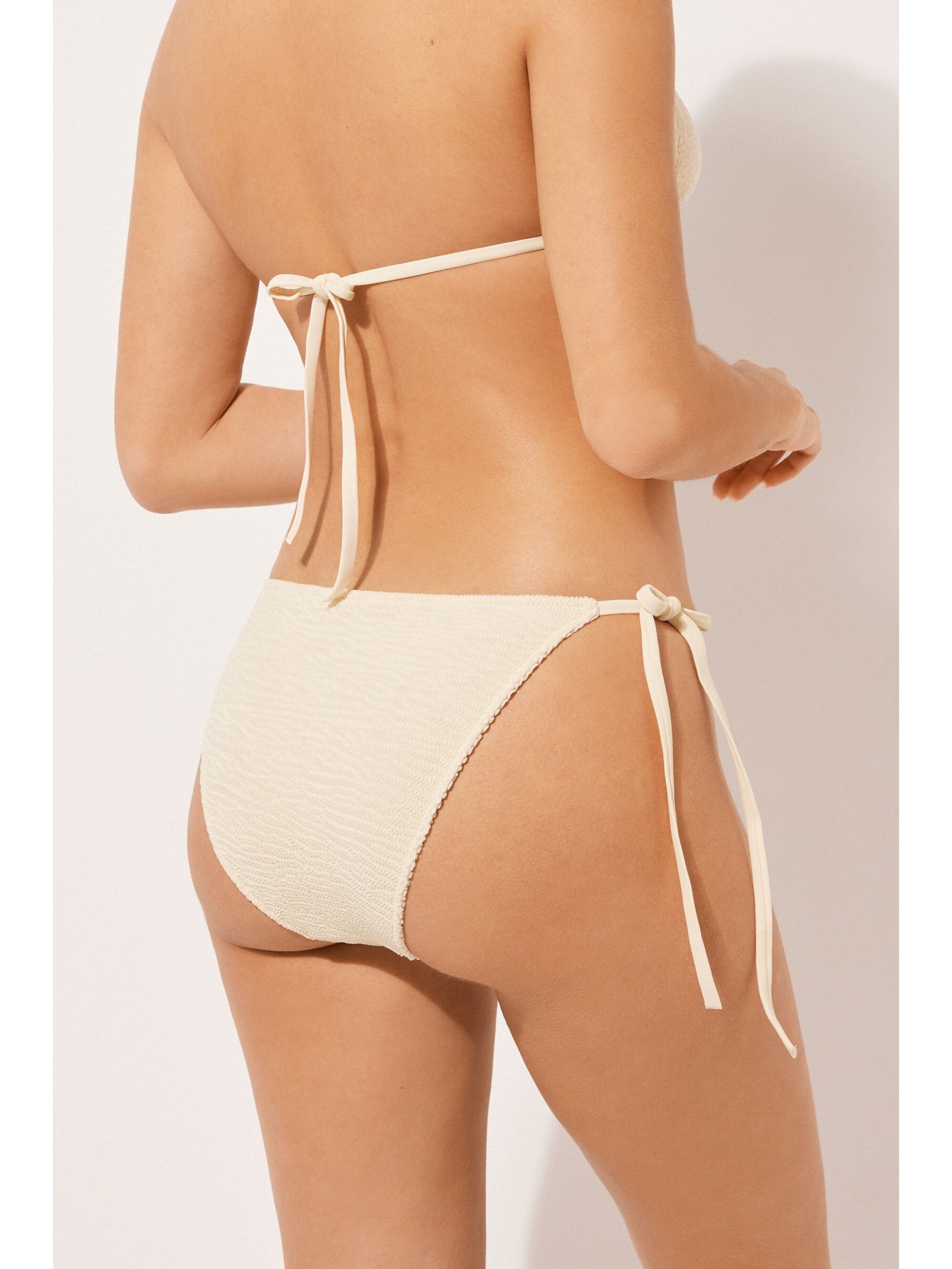 Calcinha De Biquíni Com Amarração Crinkle Waves Branco Calzedonia