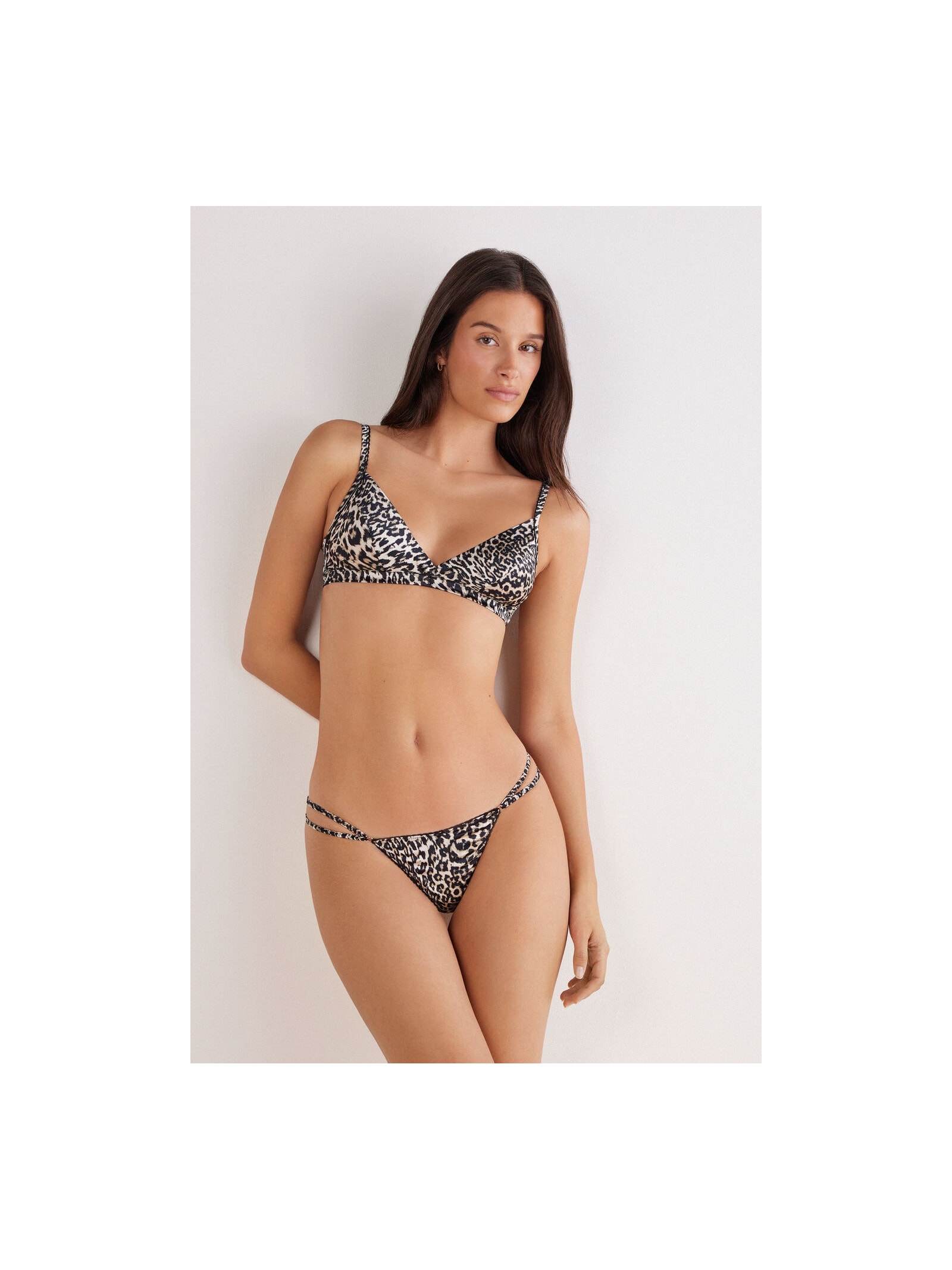 Calcinha Fio Dental a Moment Of Glamour Marrom Intimissimi