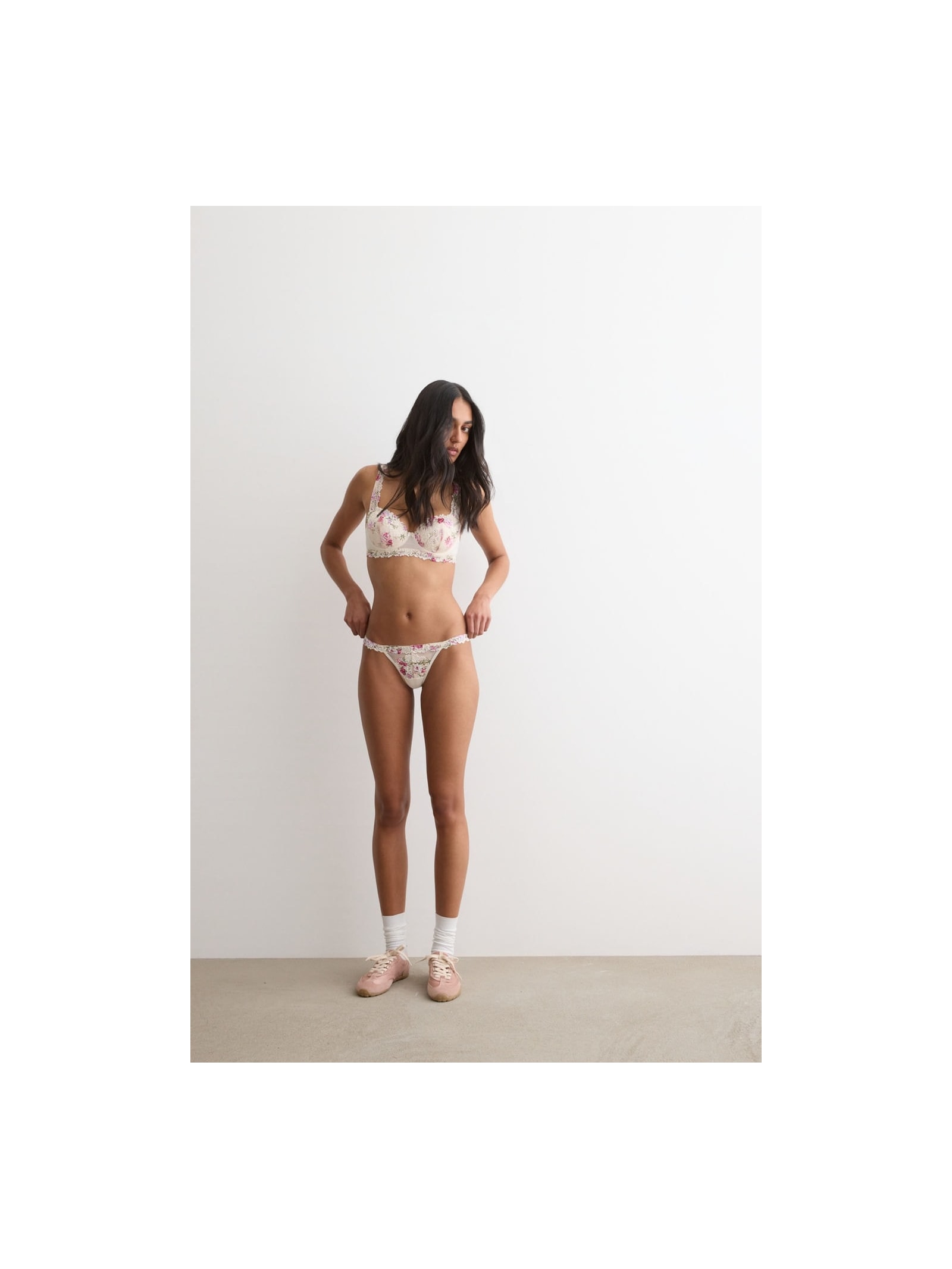 Calcinha Fio Dental Pretty Flowers Rosa Intimissimi