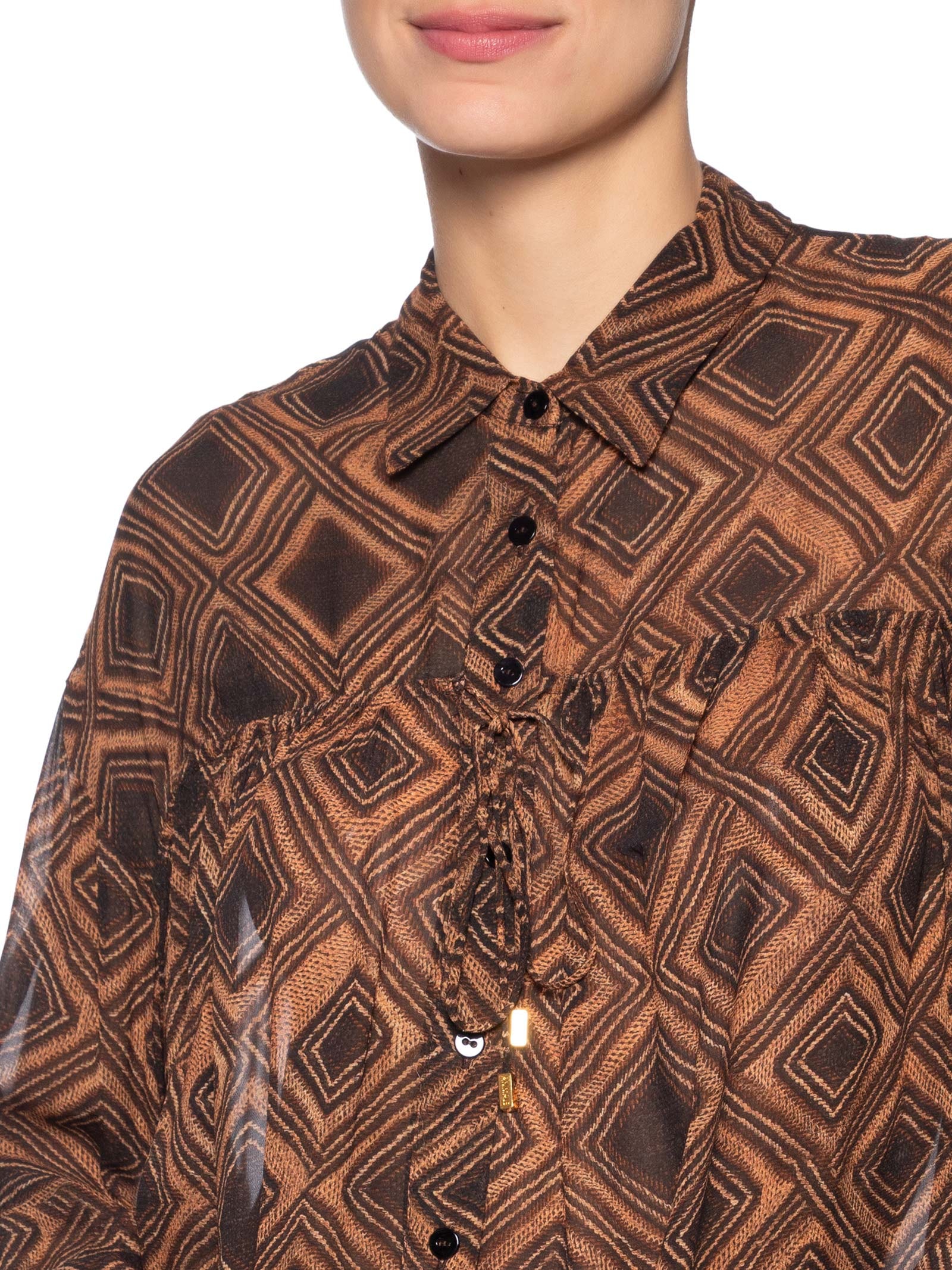 Camisa De Georgette Leve Colissê Estampada Marrom Animale
