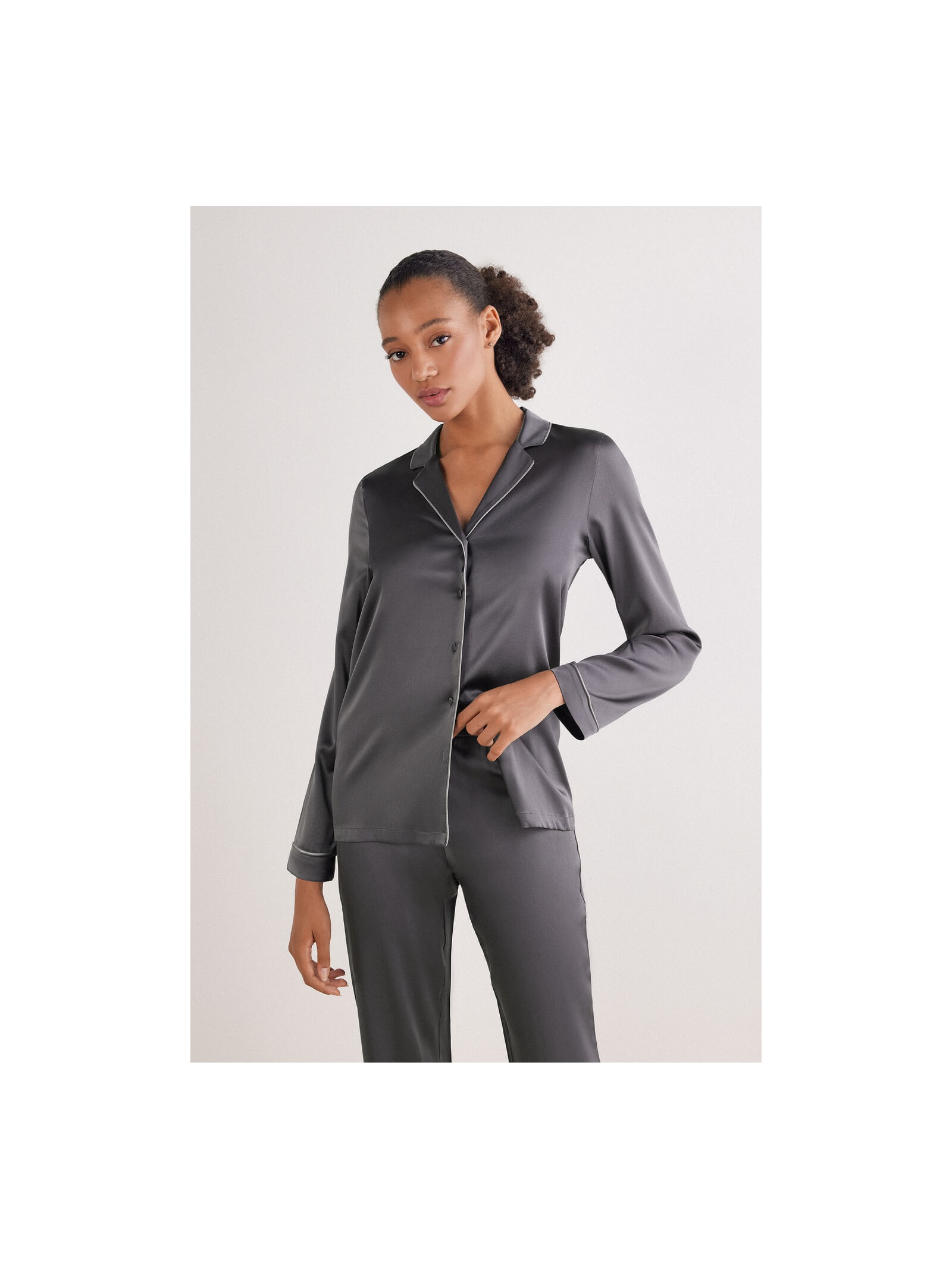 Camisa De Seda Cinza Intimissimi