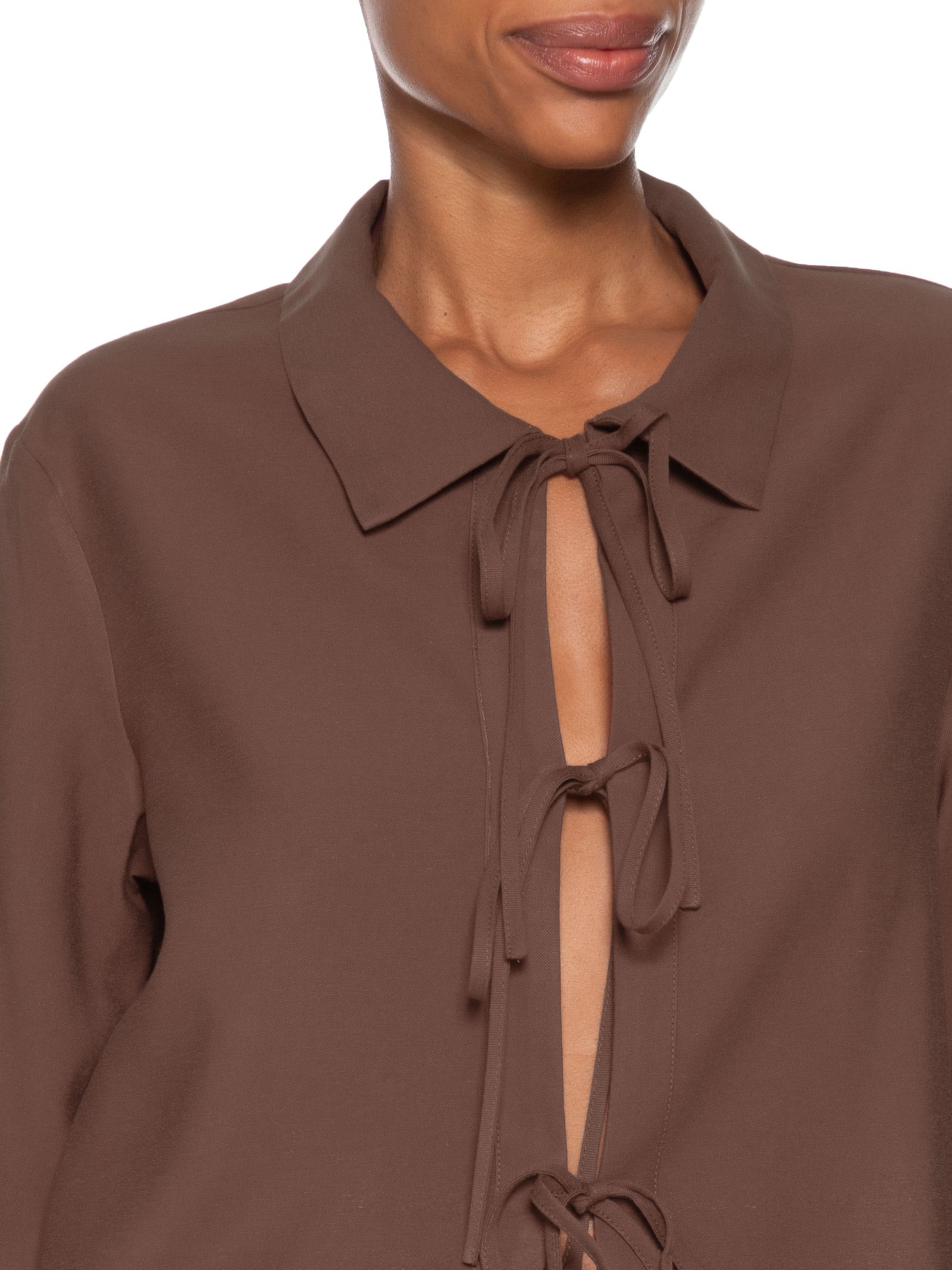 Camisa Feminina Com Abertura Frontal Marrom '2Essential