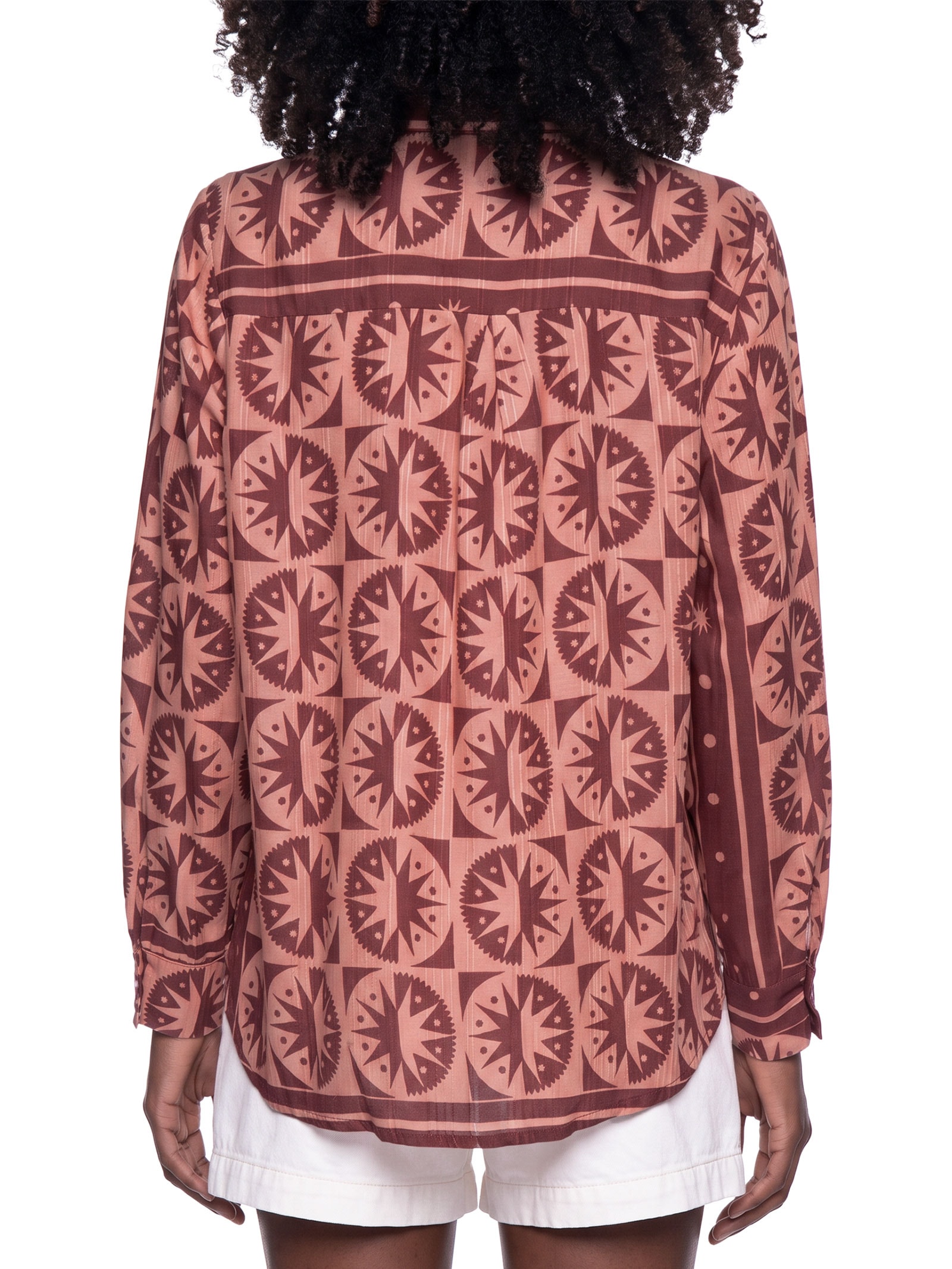Camisa Feminina Estampada Marrom Cacay
