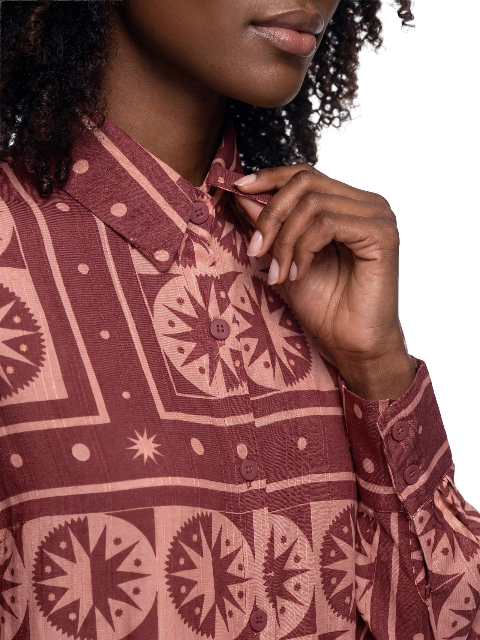 Camisa Feminina Estampada Marrom Cacay