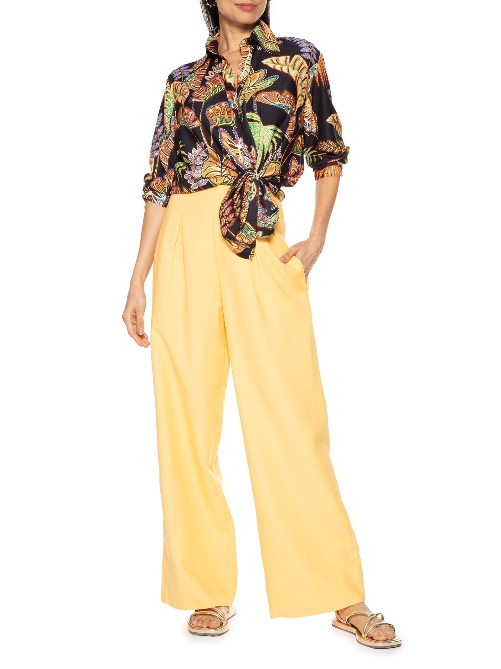 Camisa Feminina Folhagem Cool Preto  Farm