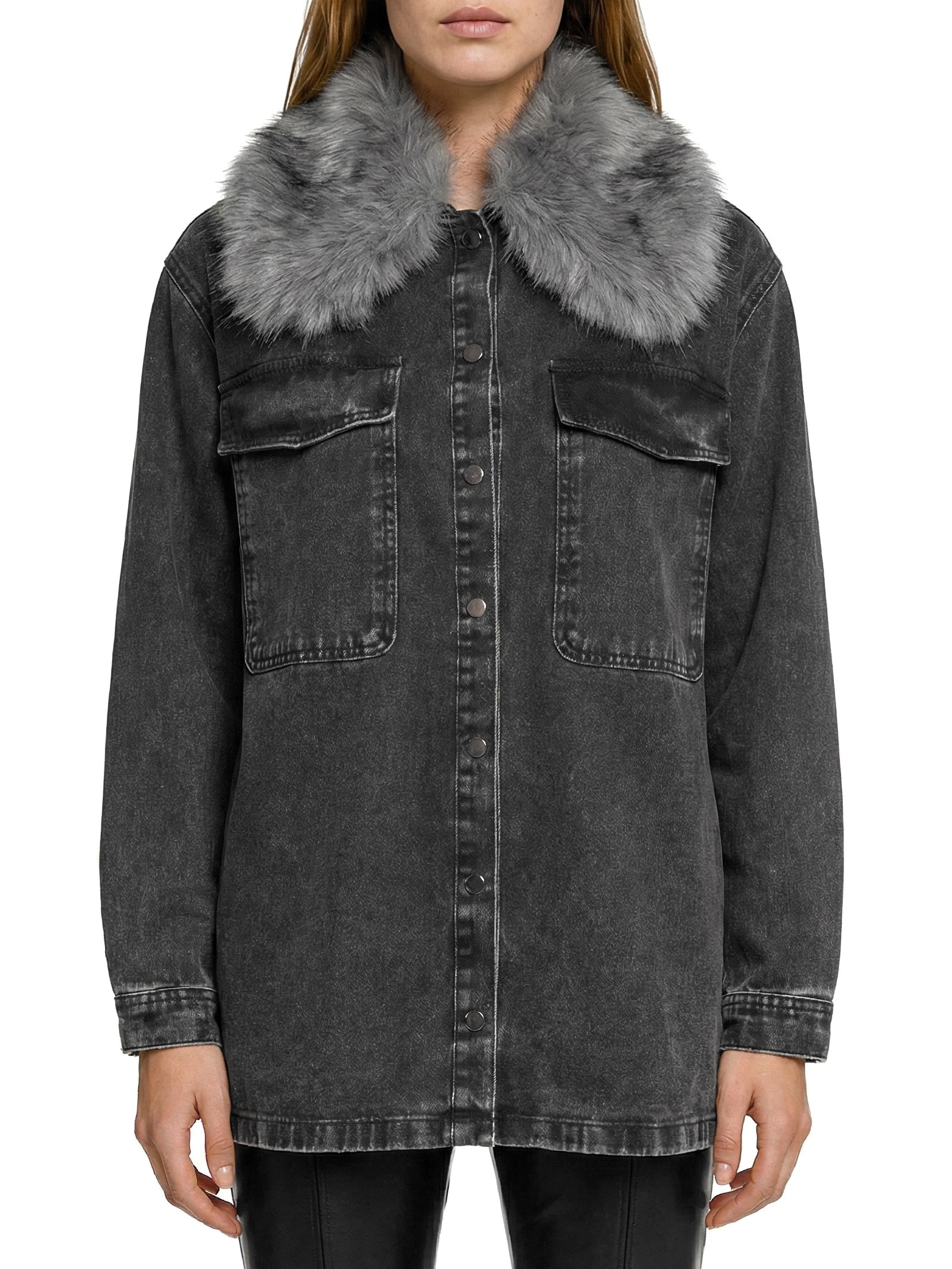 Camisa Feminina Jeans Com Gola Pelo Preto Lança Perfume