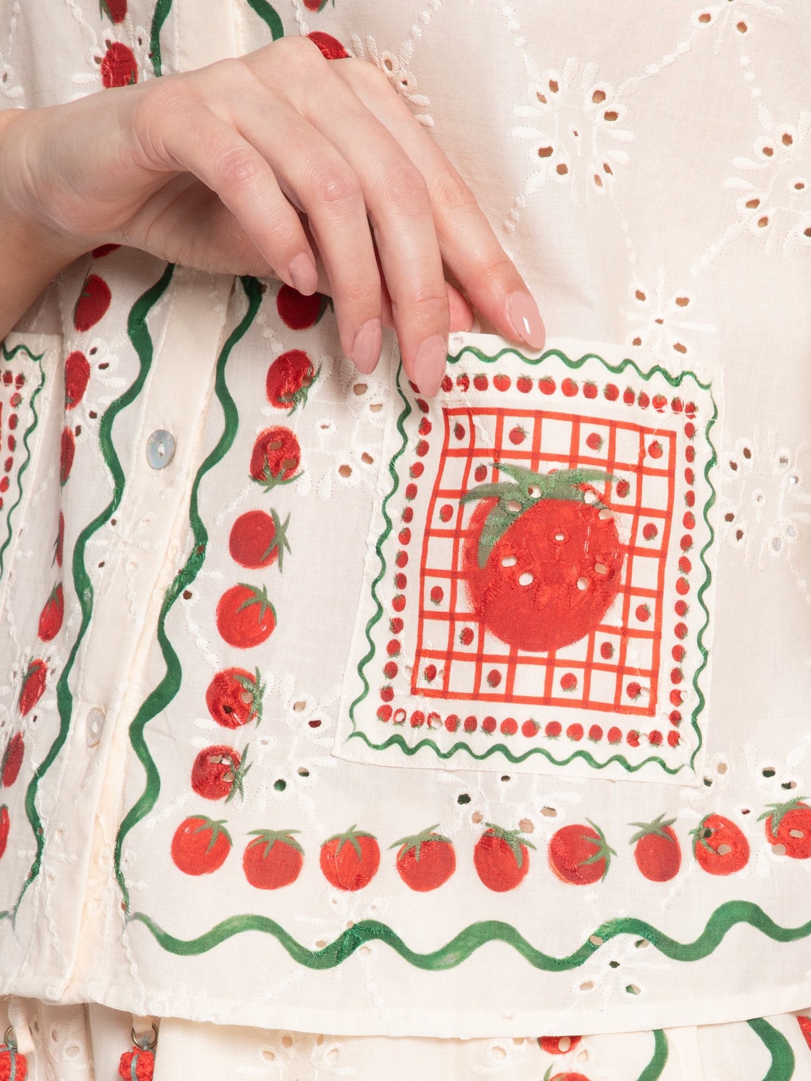 Camisa Feminina Lenço Tomatinhos Bege Farm