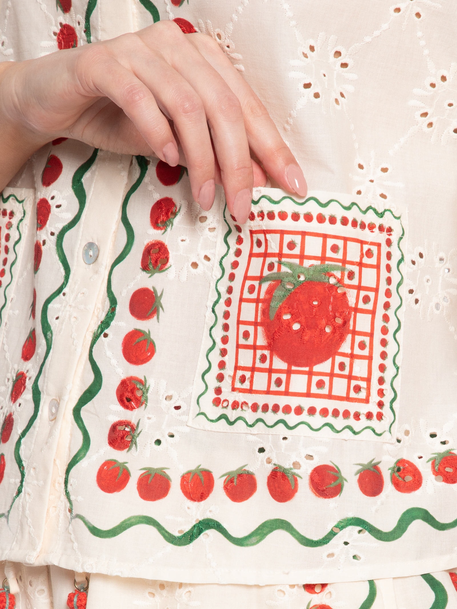 Camisa Feminina Lenço Tomatinhos Bege Farm