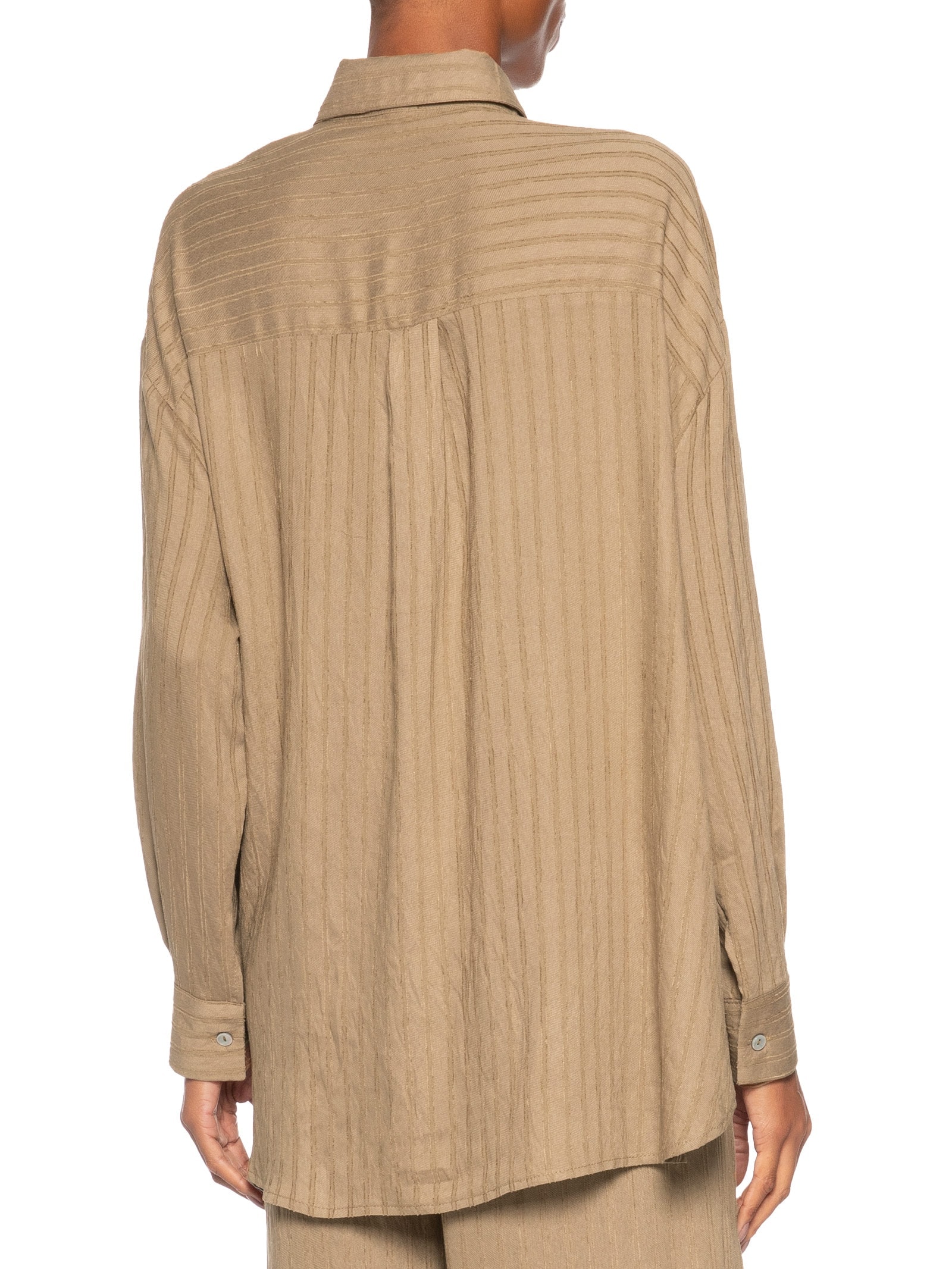 Camisa Feminina Listrada Com Bolso Bege Basiq