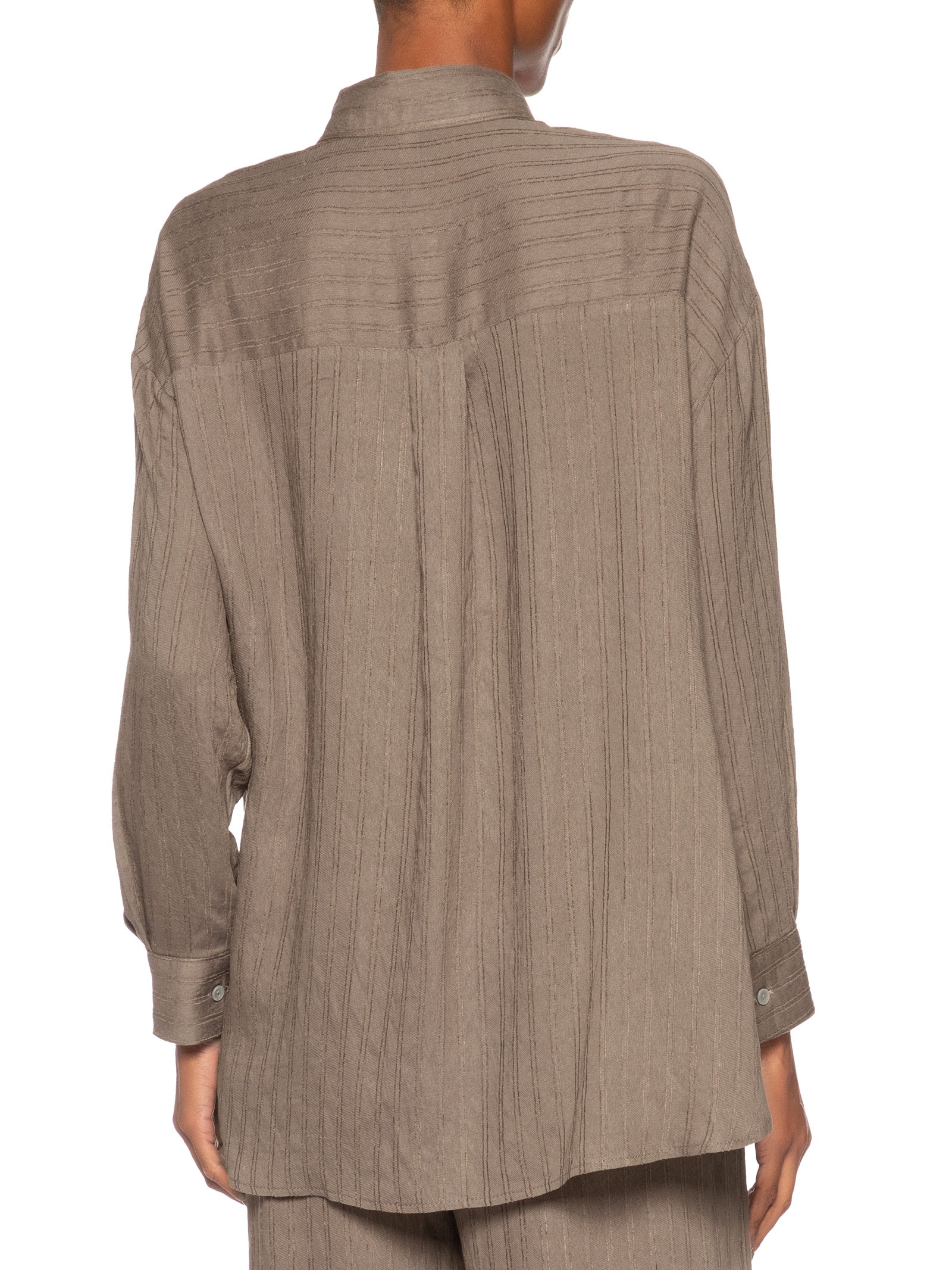 Camisa Feminina Listrada Com Bolso Marrom Basiq