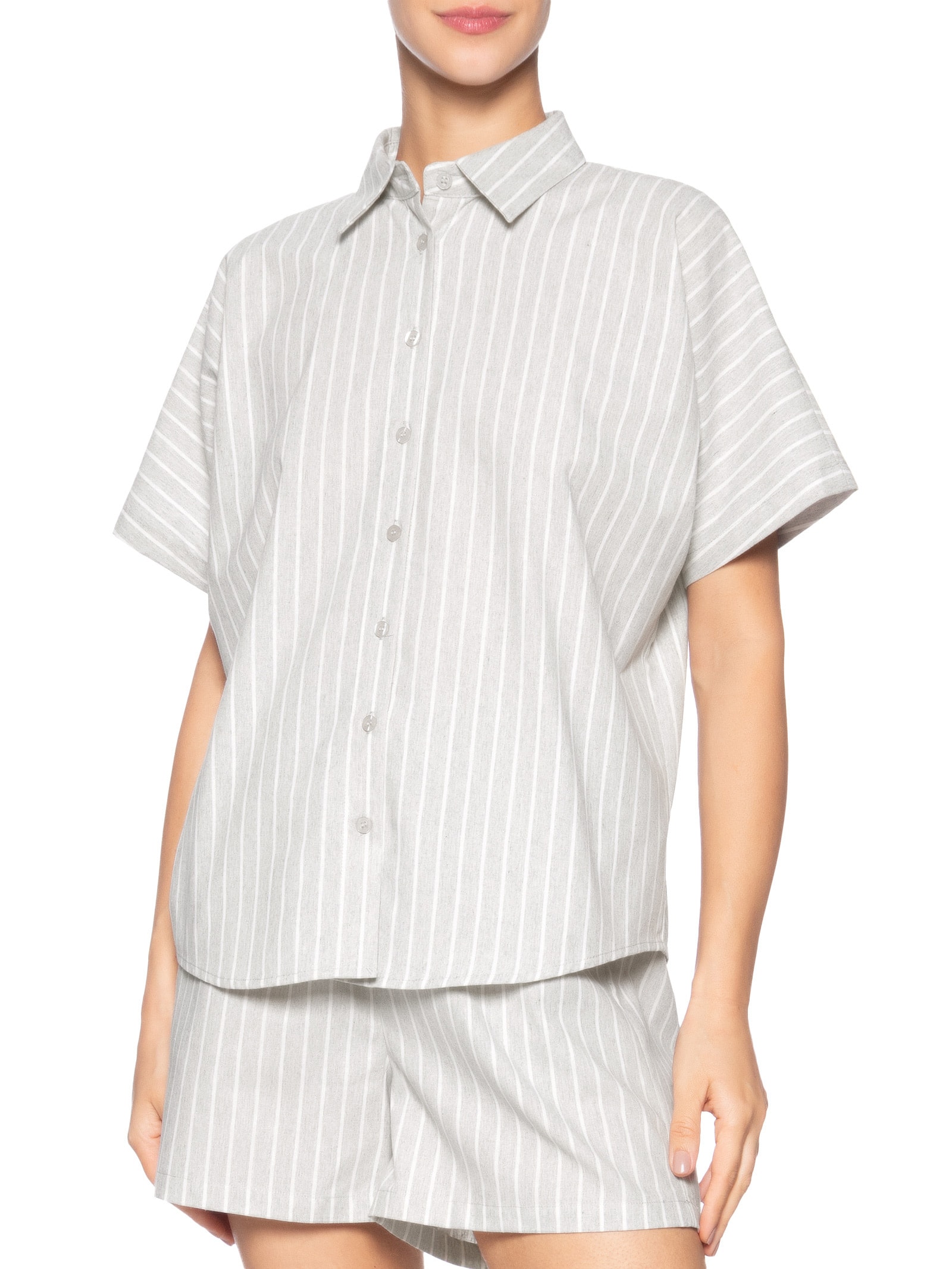 Camisa Feminina Listrada Manga Curta Cinza Basiq