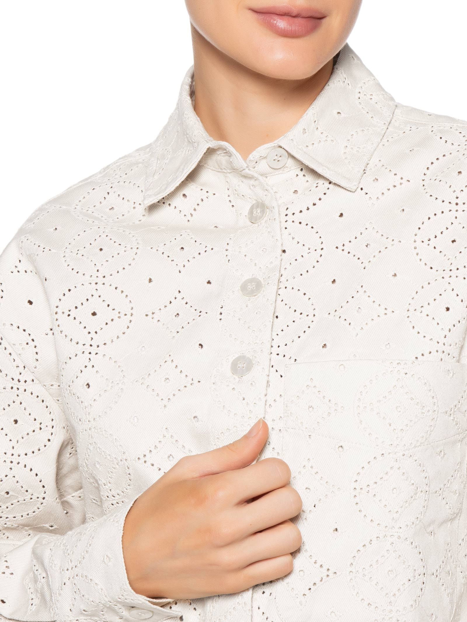 Camisa Feminina Madeira Com Bolso Frontal Bege Animale