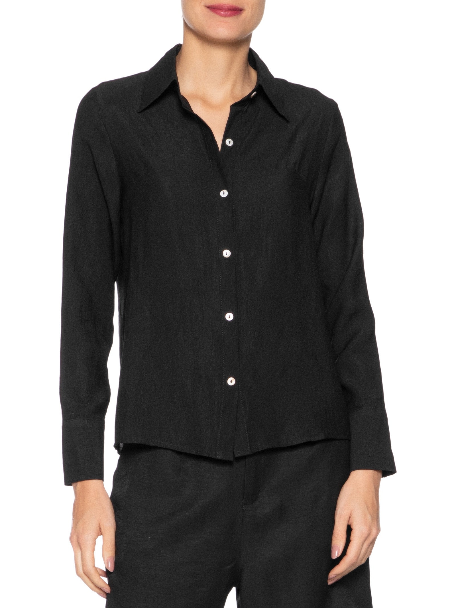 Camisa Feminina Manga Longa Justa Ao Corpo Preto Basiq