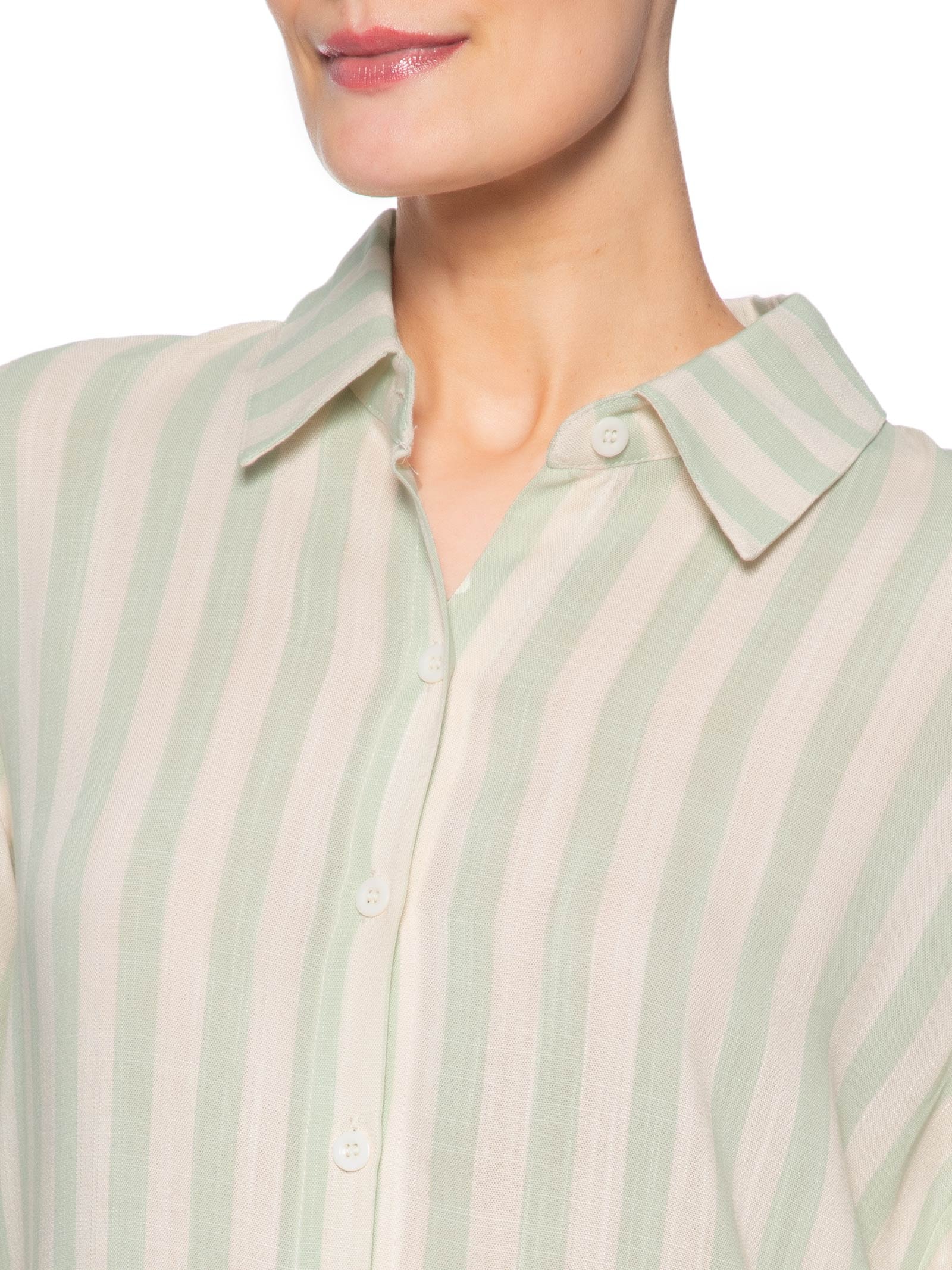 Camisa Feminina Manga Longa Listrada Verde Basiq