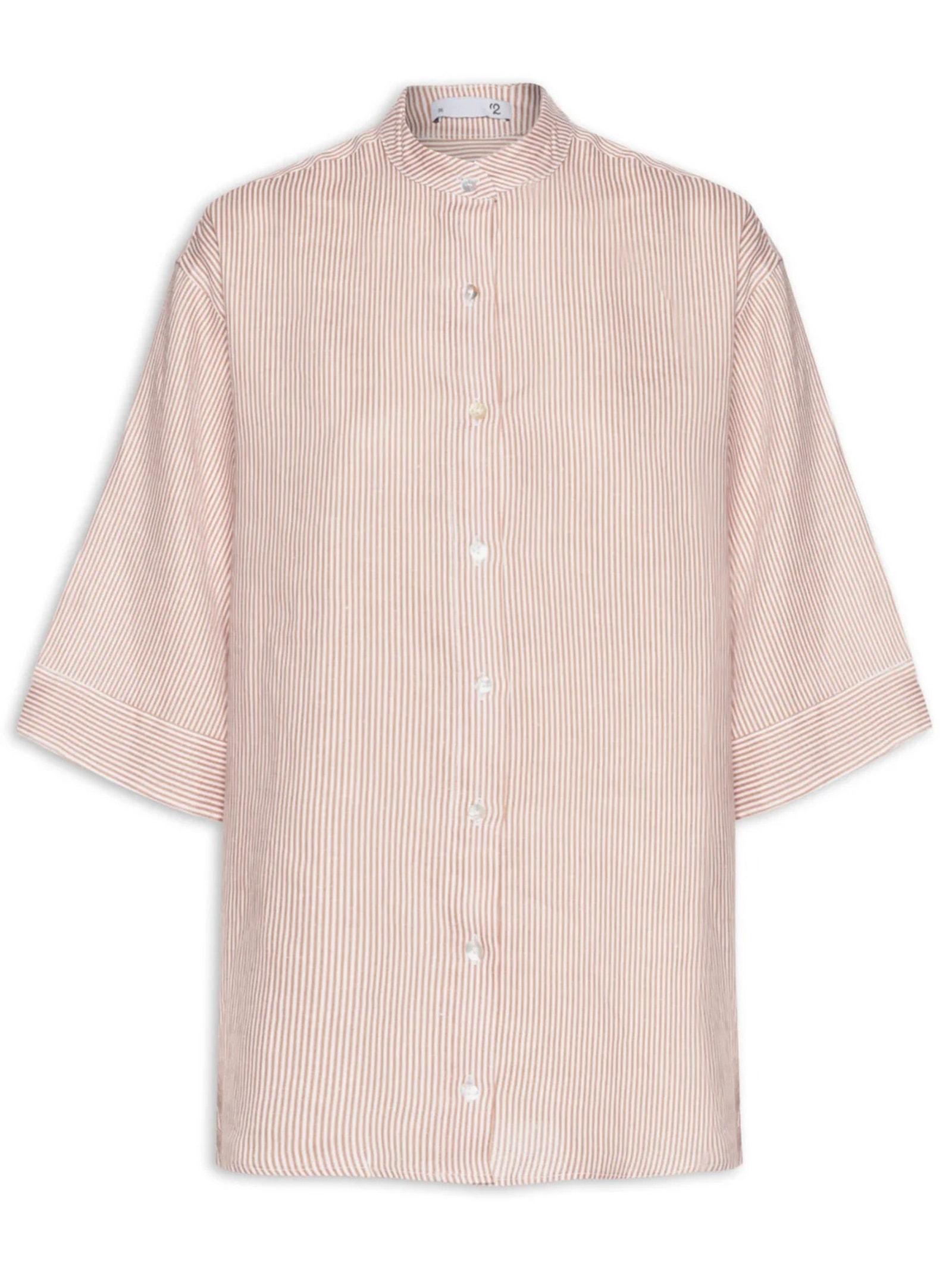 Camisa Feminina Oversized com Ombros Deslocados em Linho Puro Listrado Bege '2Essential