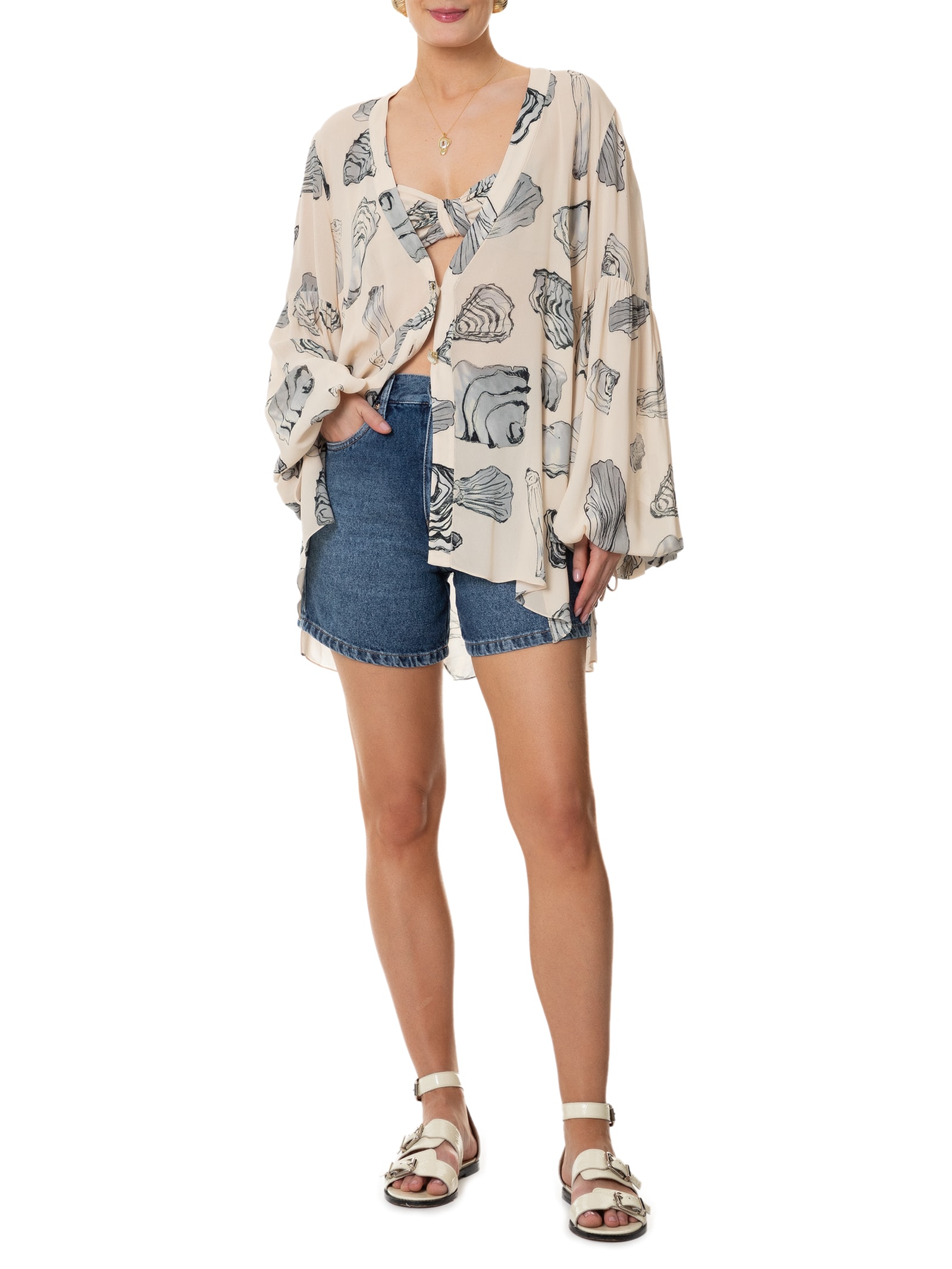 Camisa Feminina Oversized De Georgette Estampado - Animale - Bege