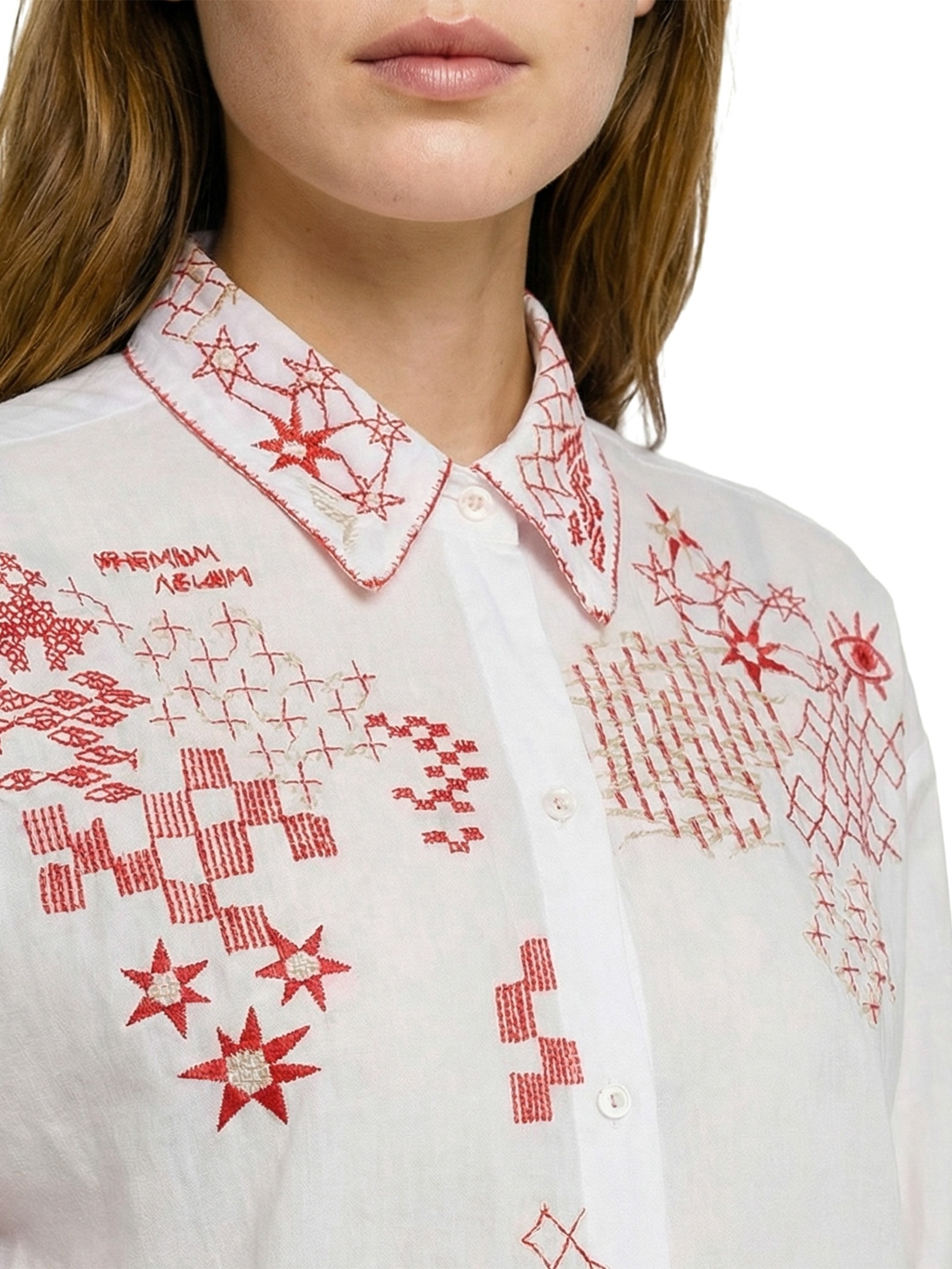 Camisa Feminina Voil Bordado Delírio Branco Cantão